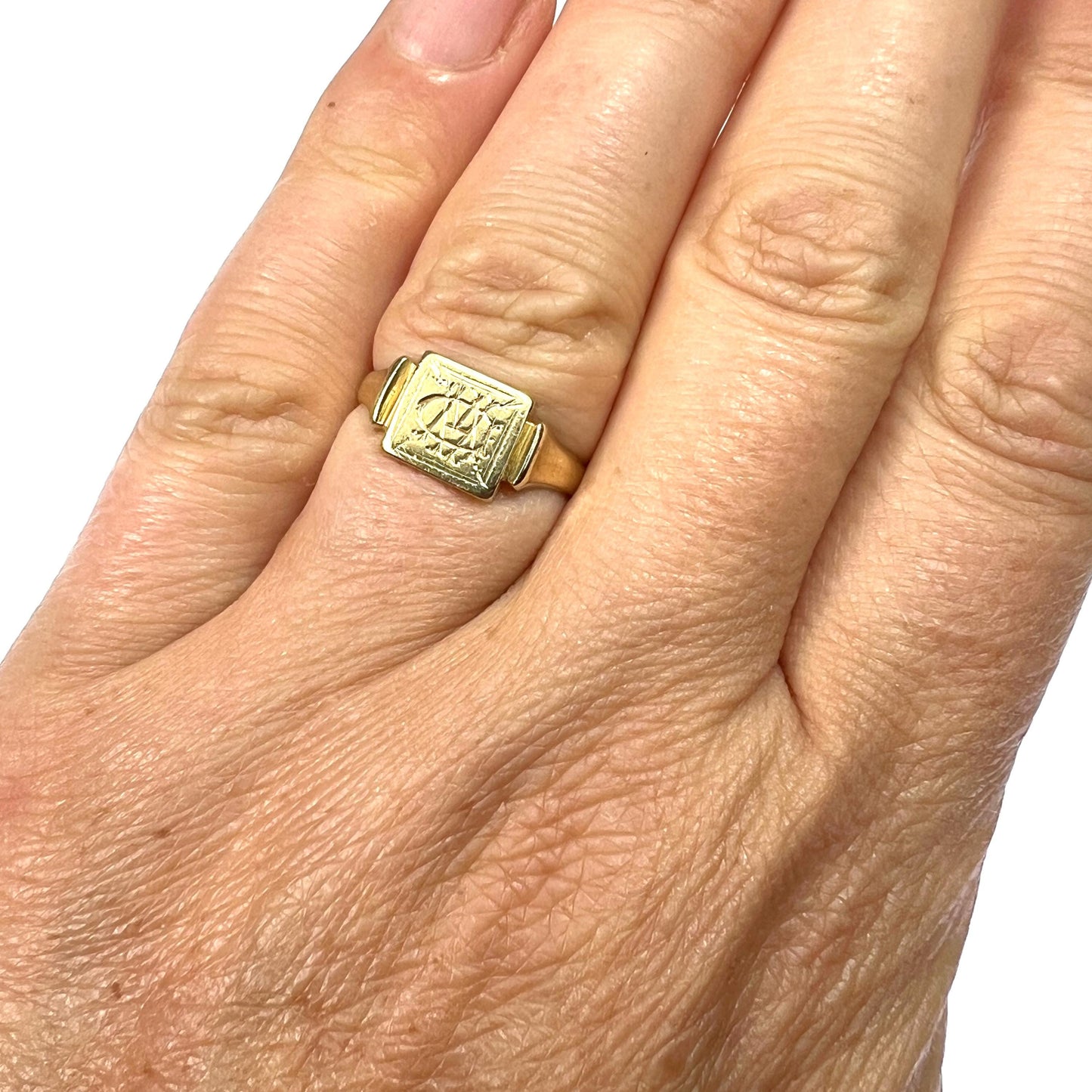1929 Art Deco 18CT Gold Monogram Signet Ring
