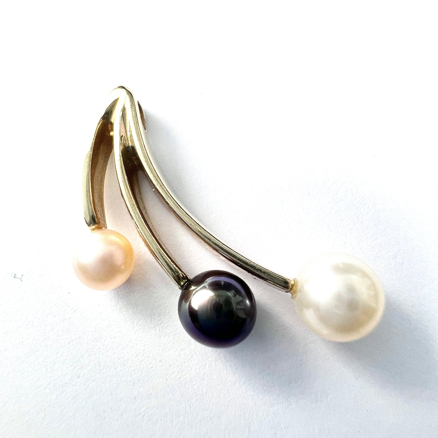 Vintage Italian 18CT Gold Cultured Pearl Trio Pendant