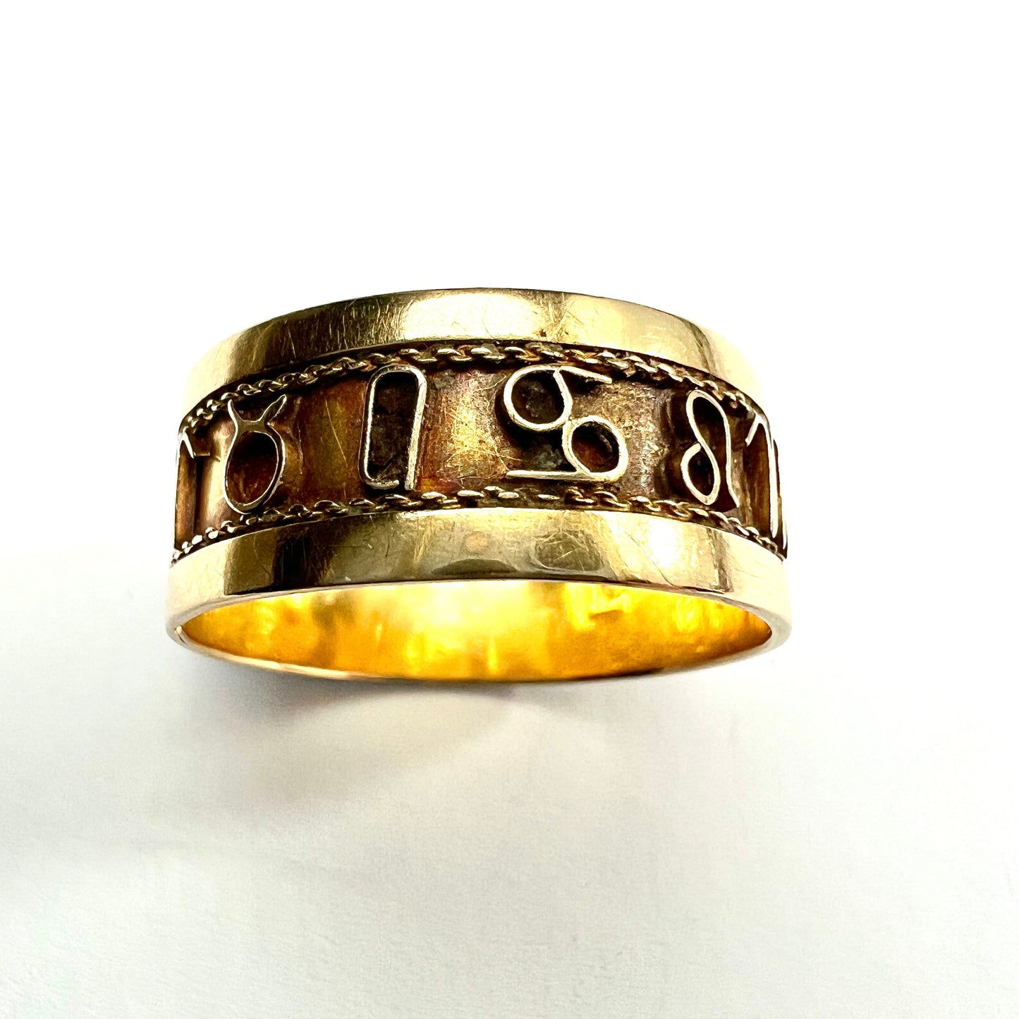 Georgian 18CT Gold Zodiac Ring
