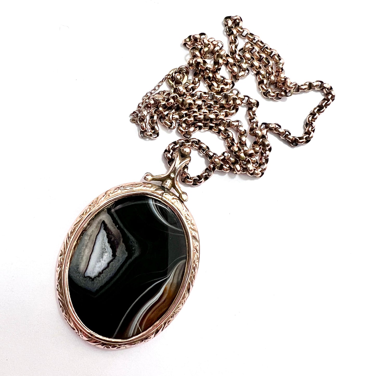 Large Victorian 9CT Gold Agate Locket Necklace