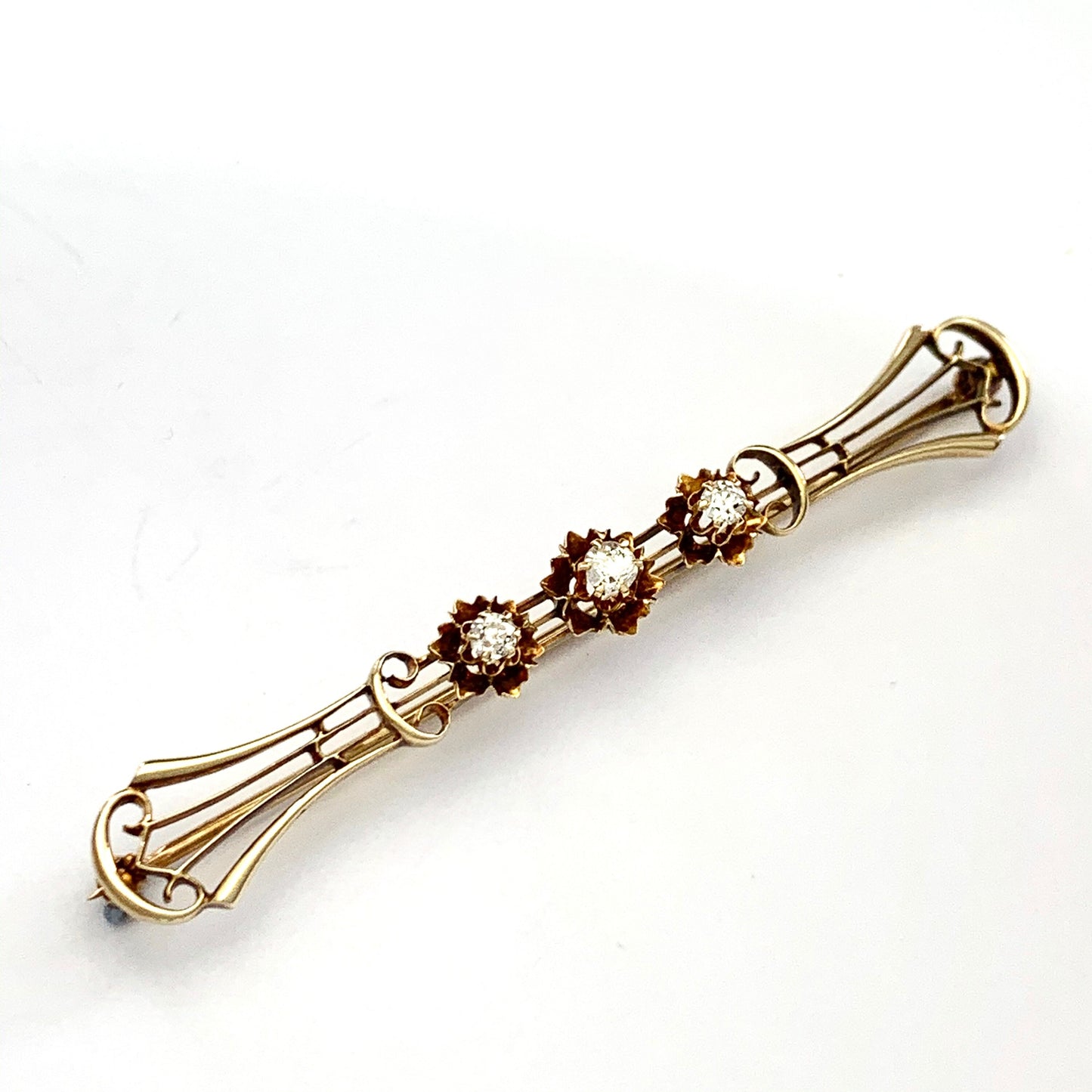 Edwardian 14CT Gold Three Stone Diamond Bar Brooch