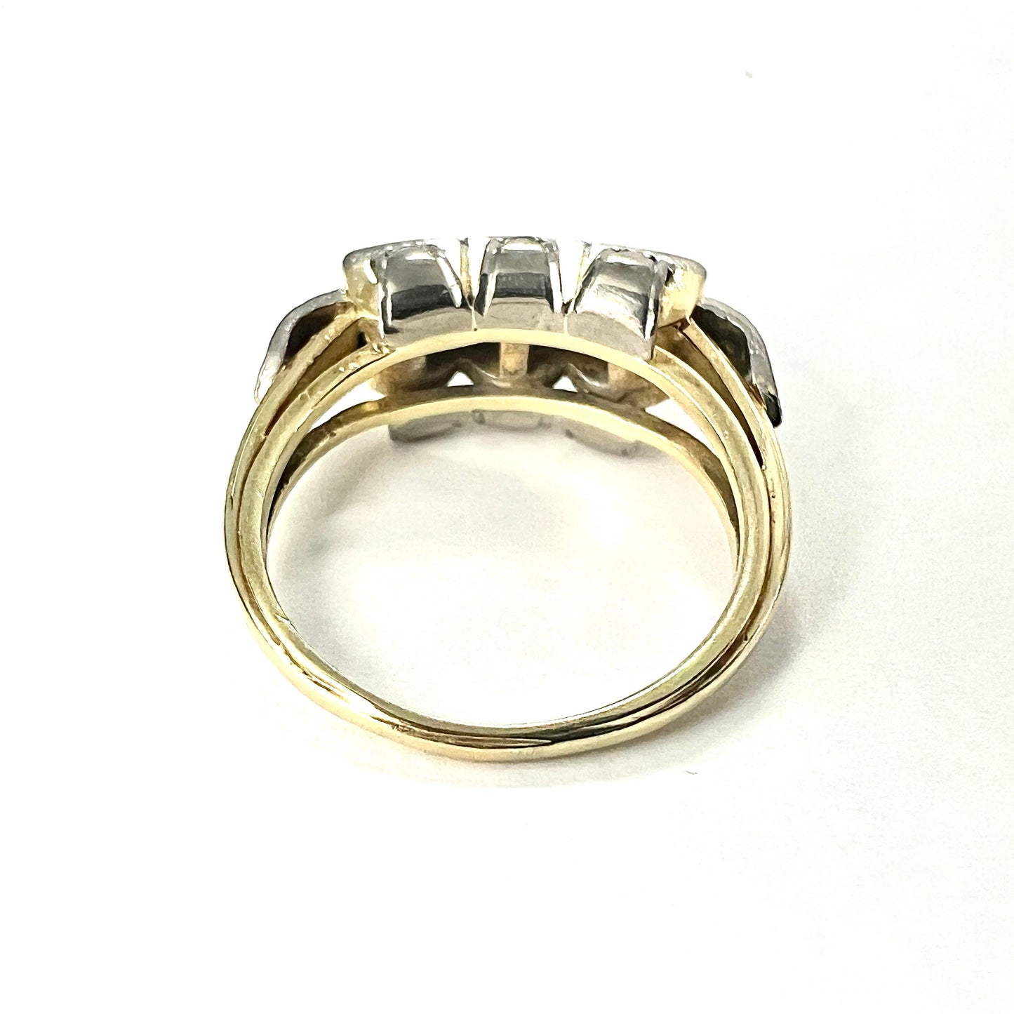 Vintage Diamond Engagement Ring in 14CT Gold and Platinum