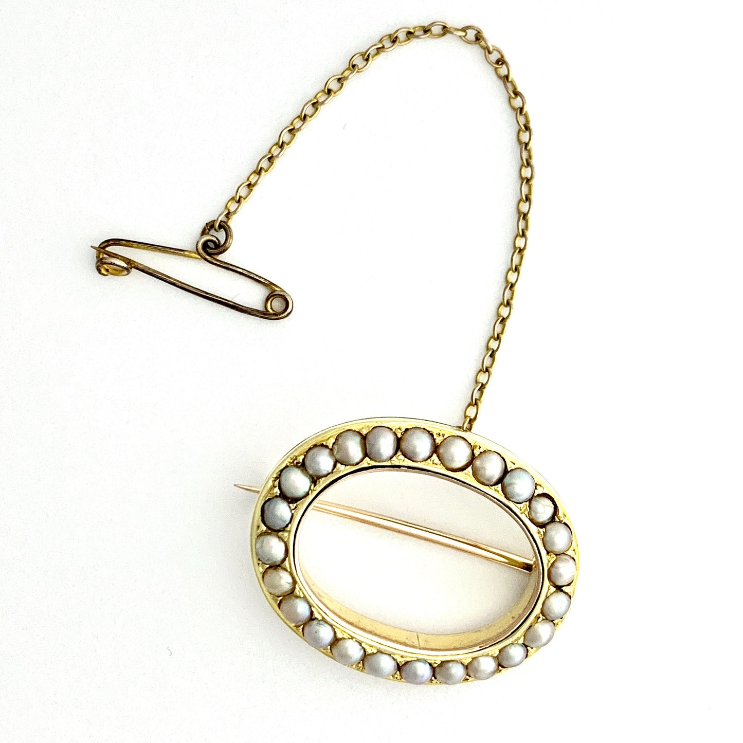 Victorian 9CT Gold Pearl Brooch with Safety Chain