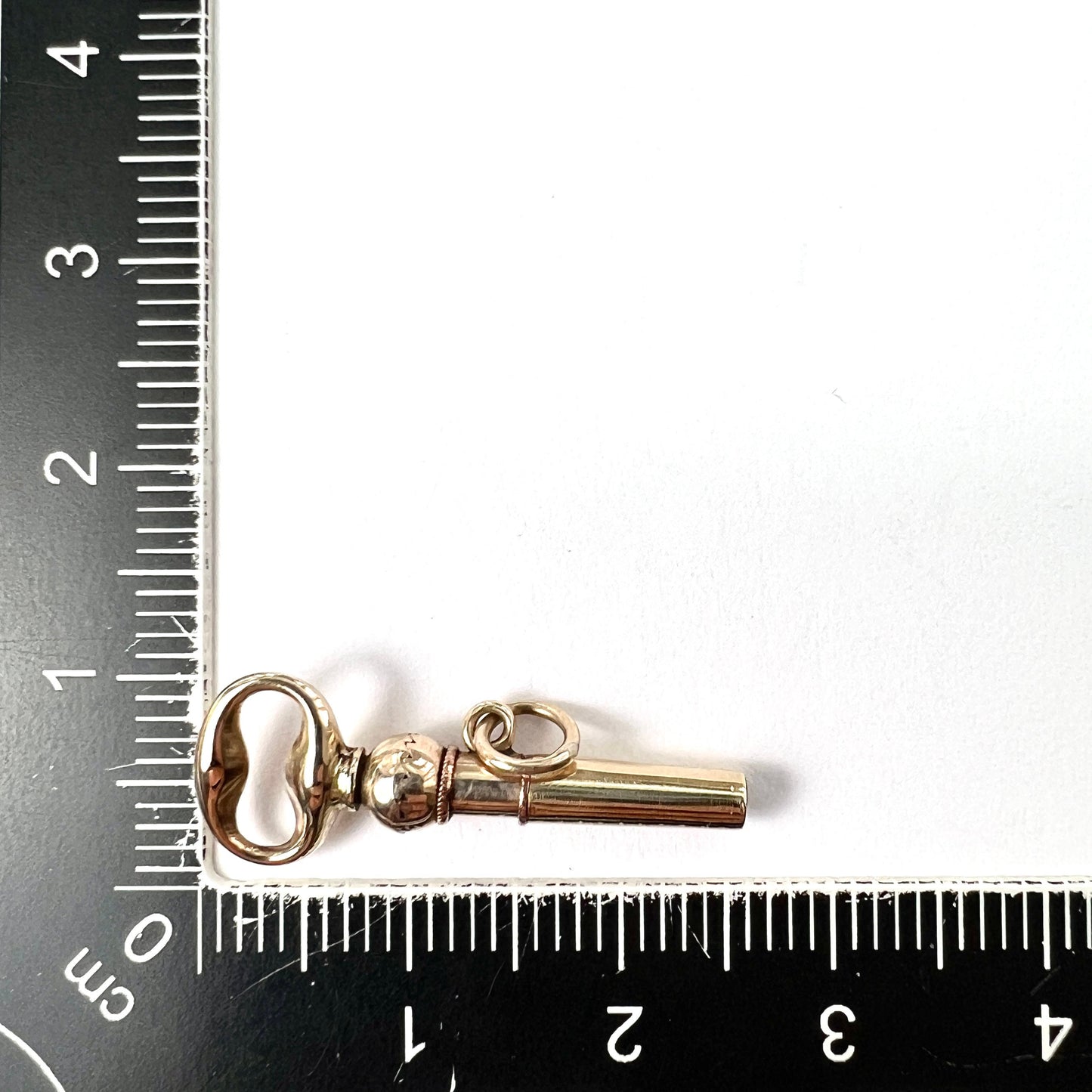 Victorian 9CT Gold Watch Key Pendant