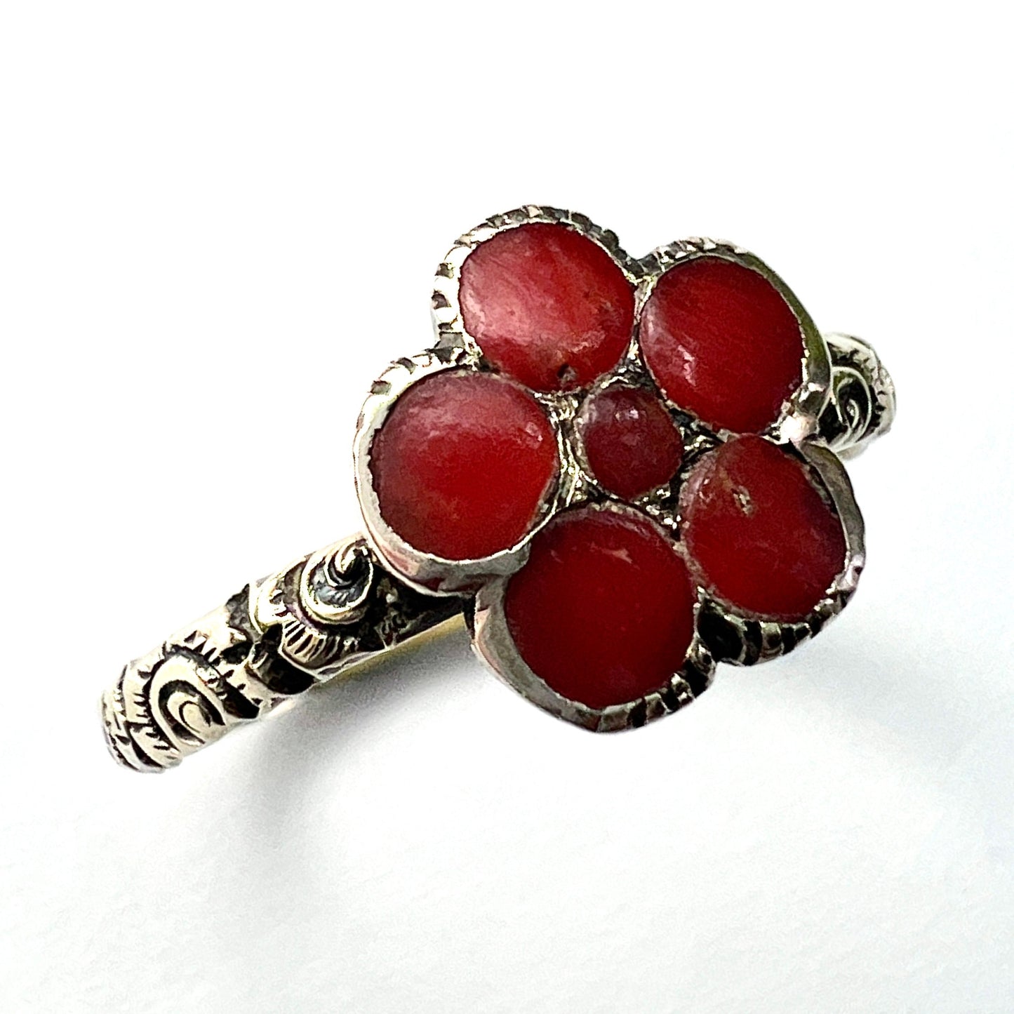 Georgian 12CT Gold Coral Flower Cluster Ring