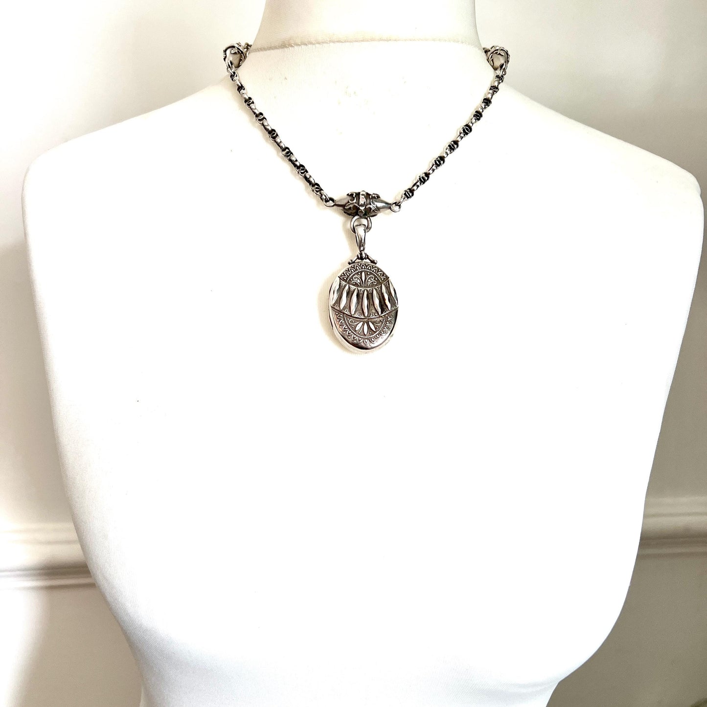 Edwardian Silver Photograph Locket Pendant Necklace