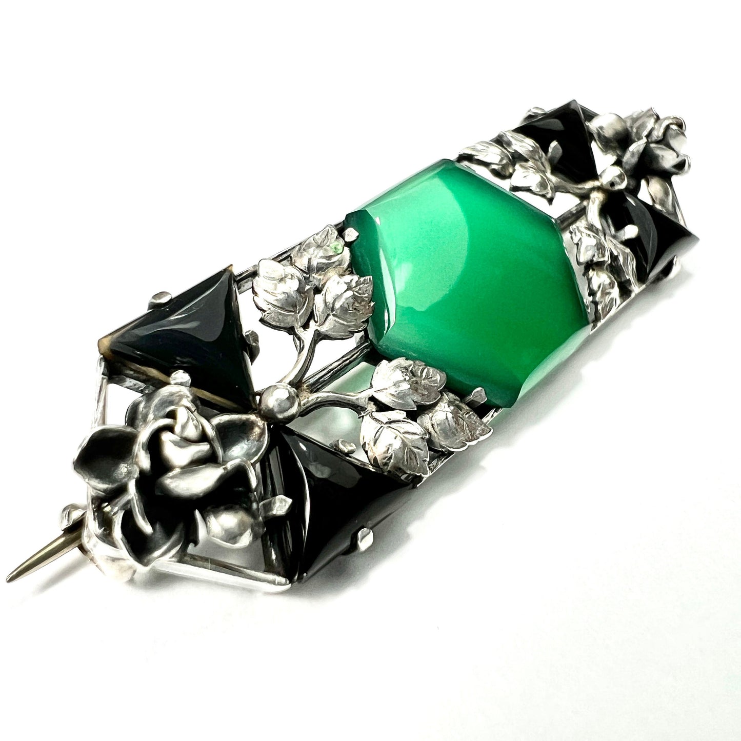 Edwardian Arts and Crafts Silver Chrysoprase Leaf and Flower Brooch