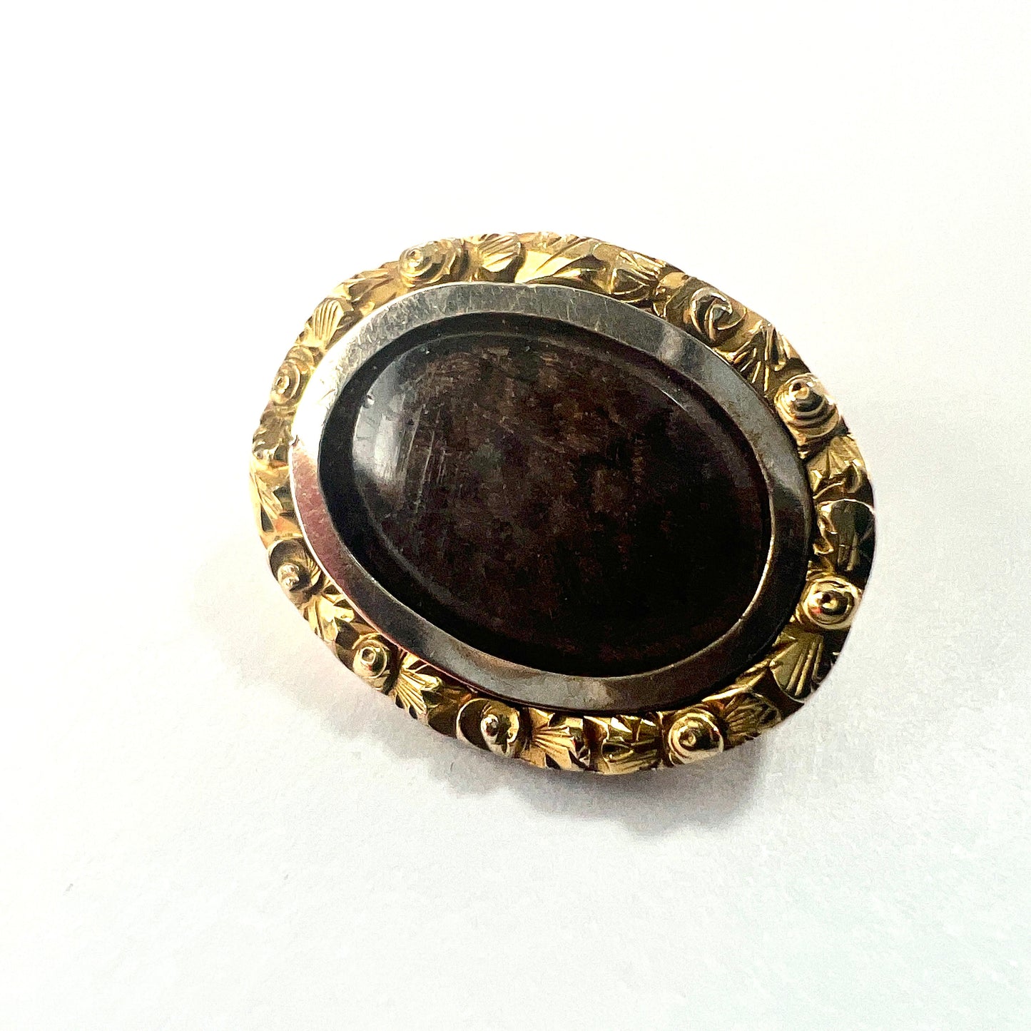 Small Georgian Gold Hair Mourning Brooch