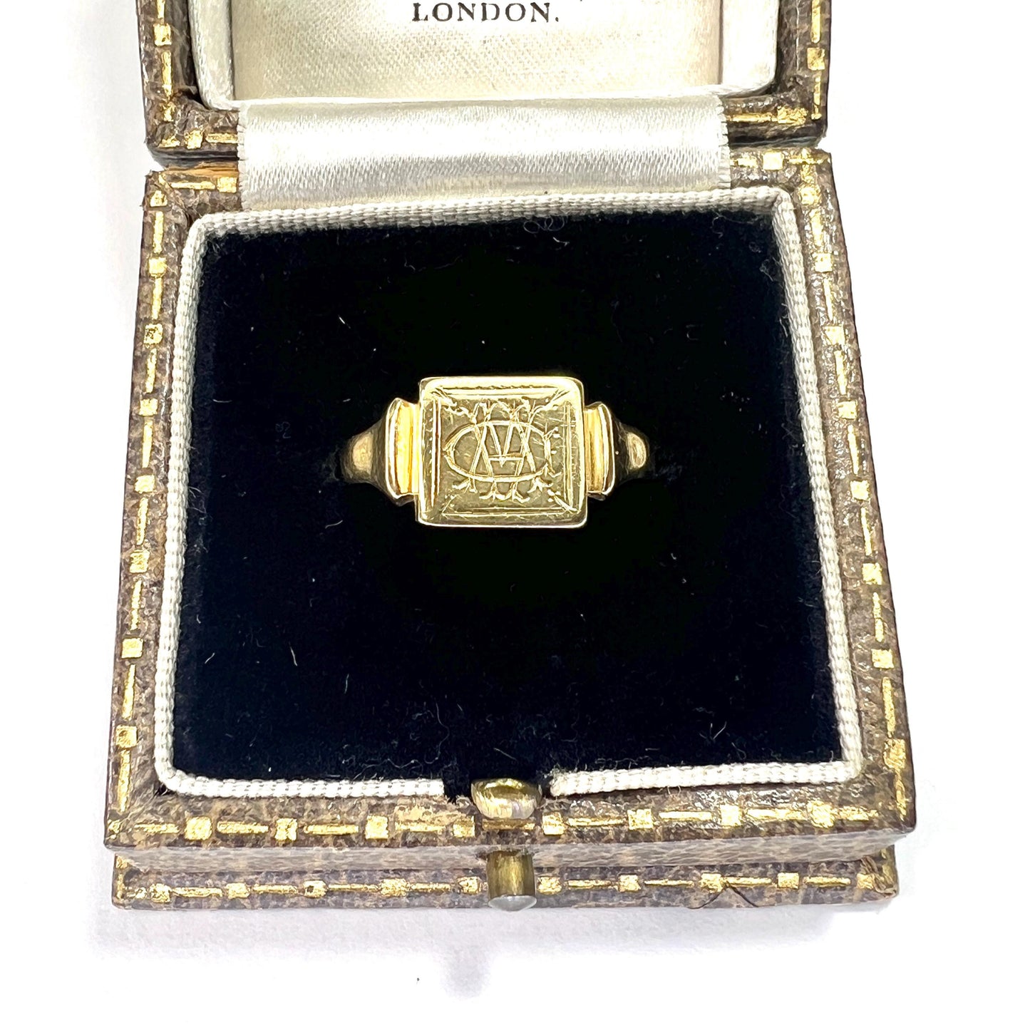 1929 Art Deco 18CT Gold Monogram Signet Ring