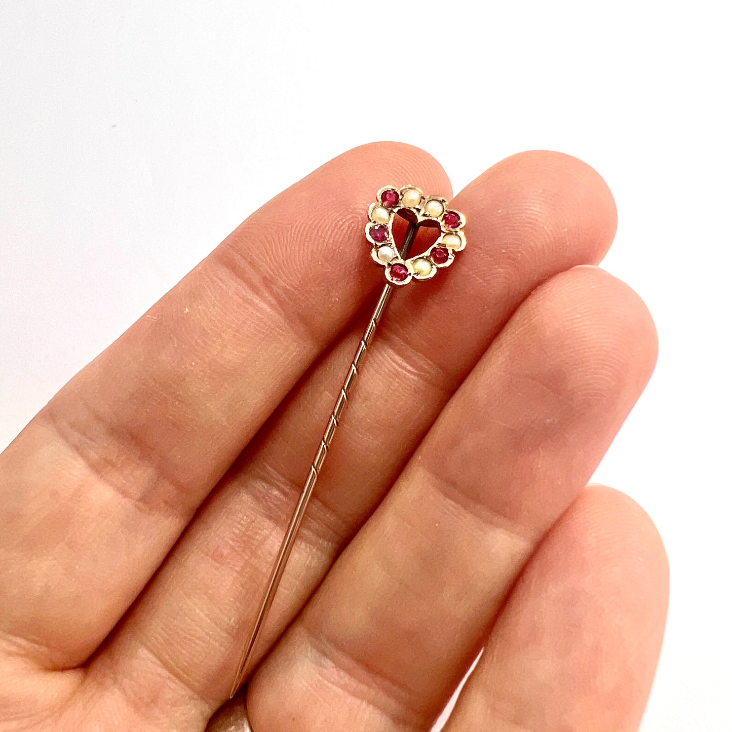 Boxed Edwardian 9CT Gold Paste Ruby Pearl Stick Pin