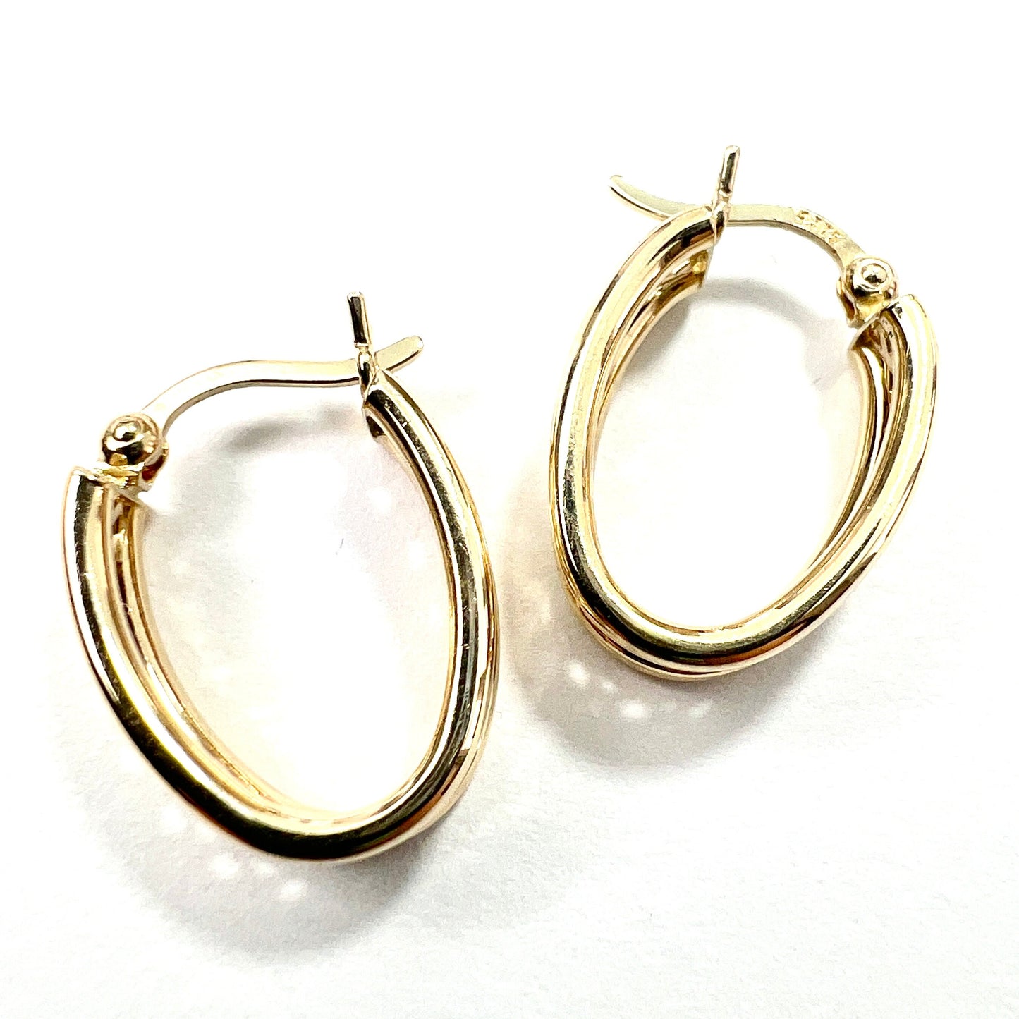 Vintage 9CT Gold Lattice Latch Hoop Earrings