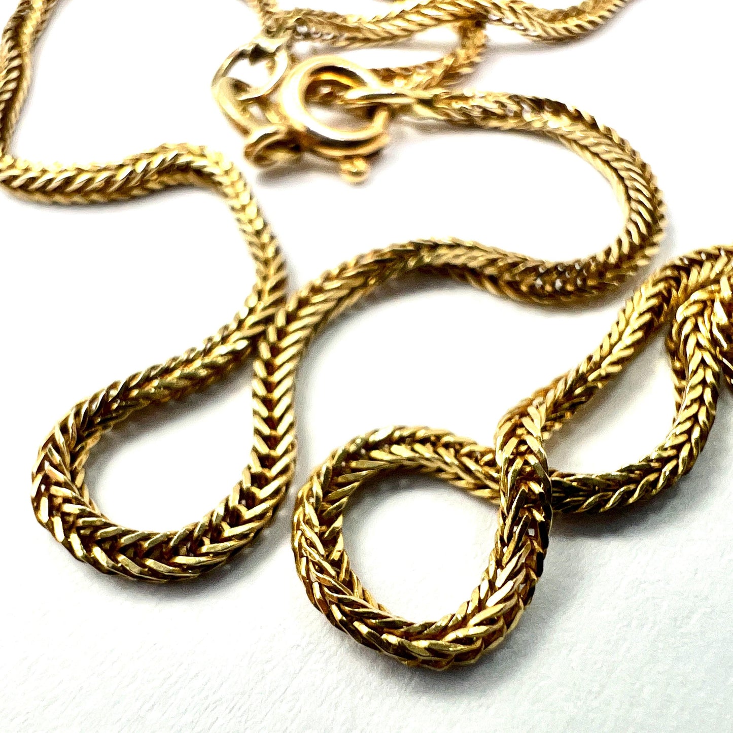 Vintage 18CT Gold Dragon Bone Chain Necklace