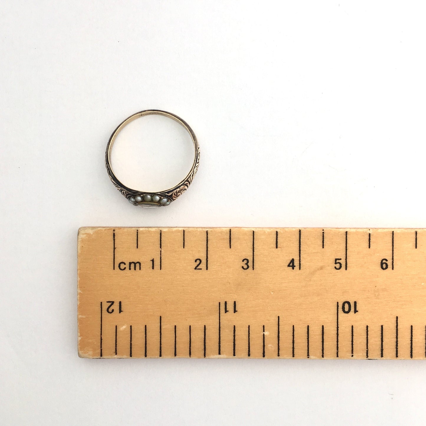 Georgian/Victorian 9CT Gold Mourning Ring