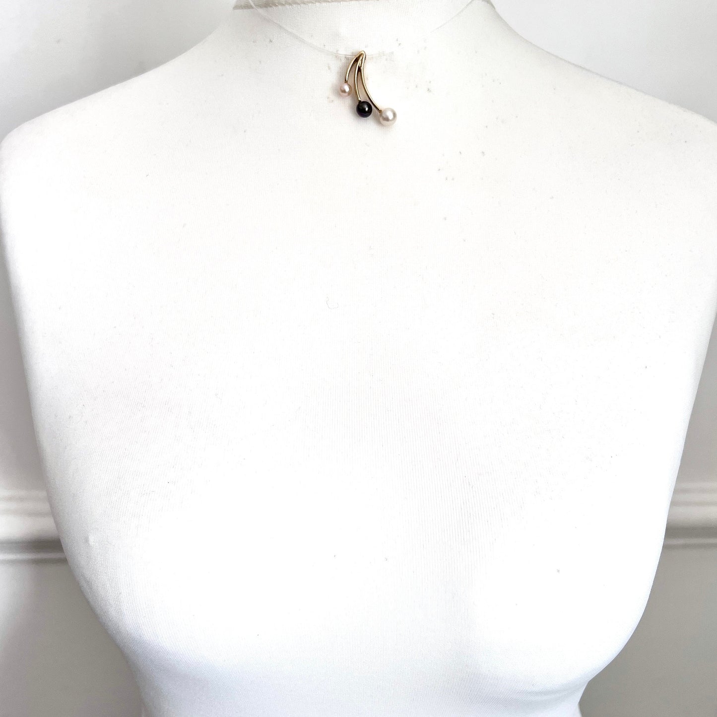 Vintage Italian 18CT Gold Cultured Pearl Trio Pendant