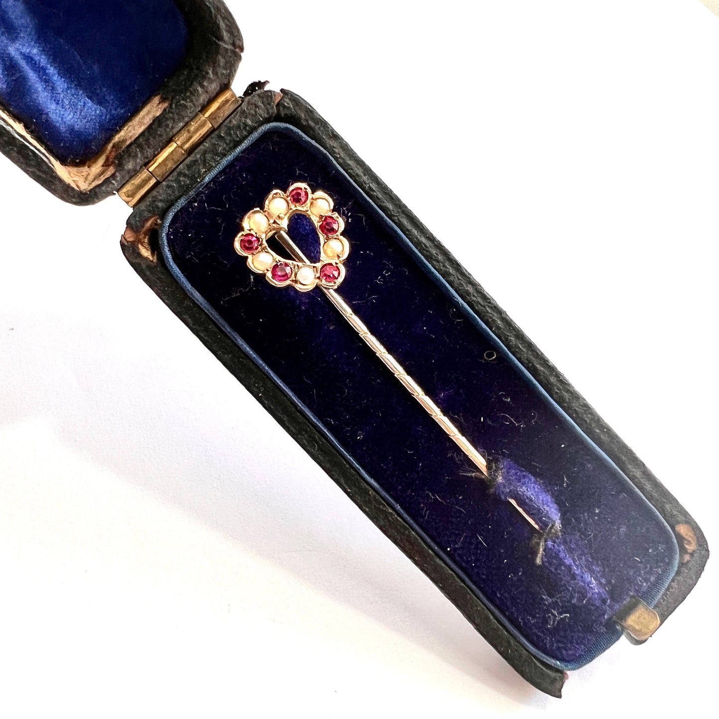 Boxed Edwardian 9CT Gold Paste Ruby Pearl Stick Pin