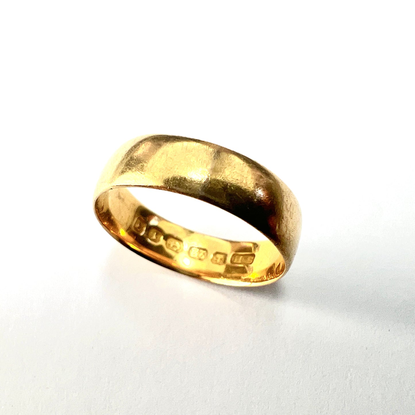 1885 Victorian 22CT Gold Wedding Band