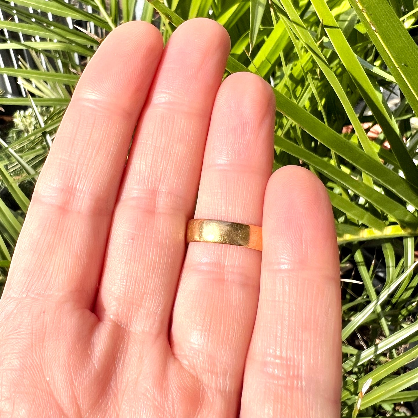 1885 Victorian 22CT Gold Wedding Band