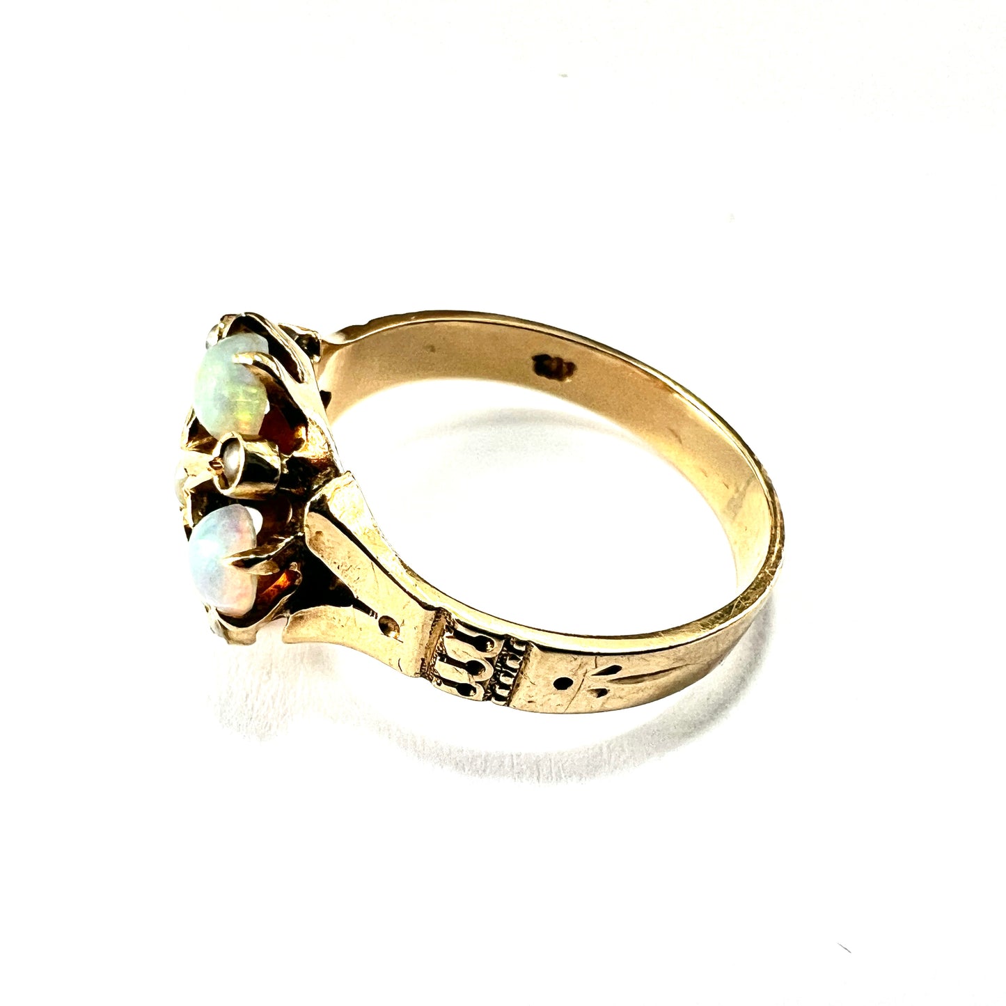 Antique Opal and Pearl 9CT Gold Ring