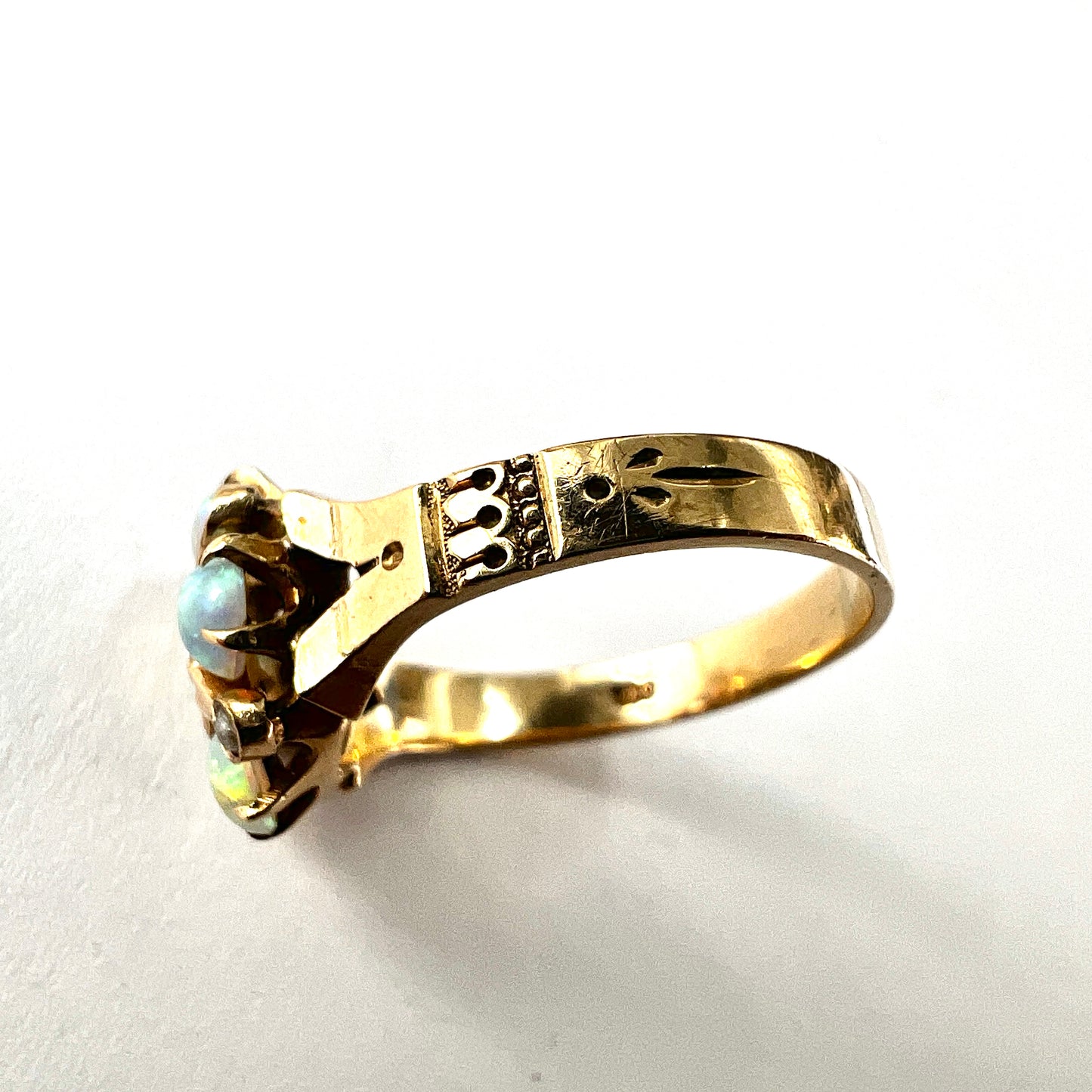 Antique Opal and Pearl 9CT Gold Ring