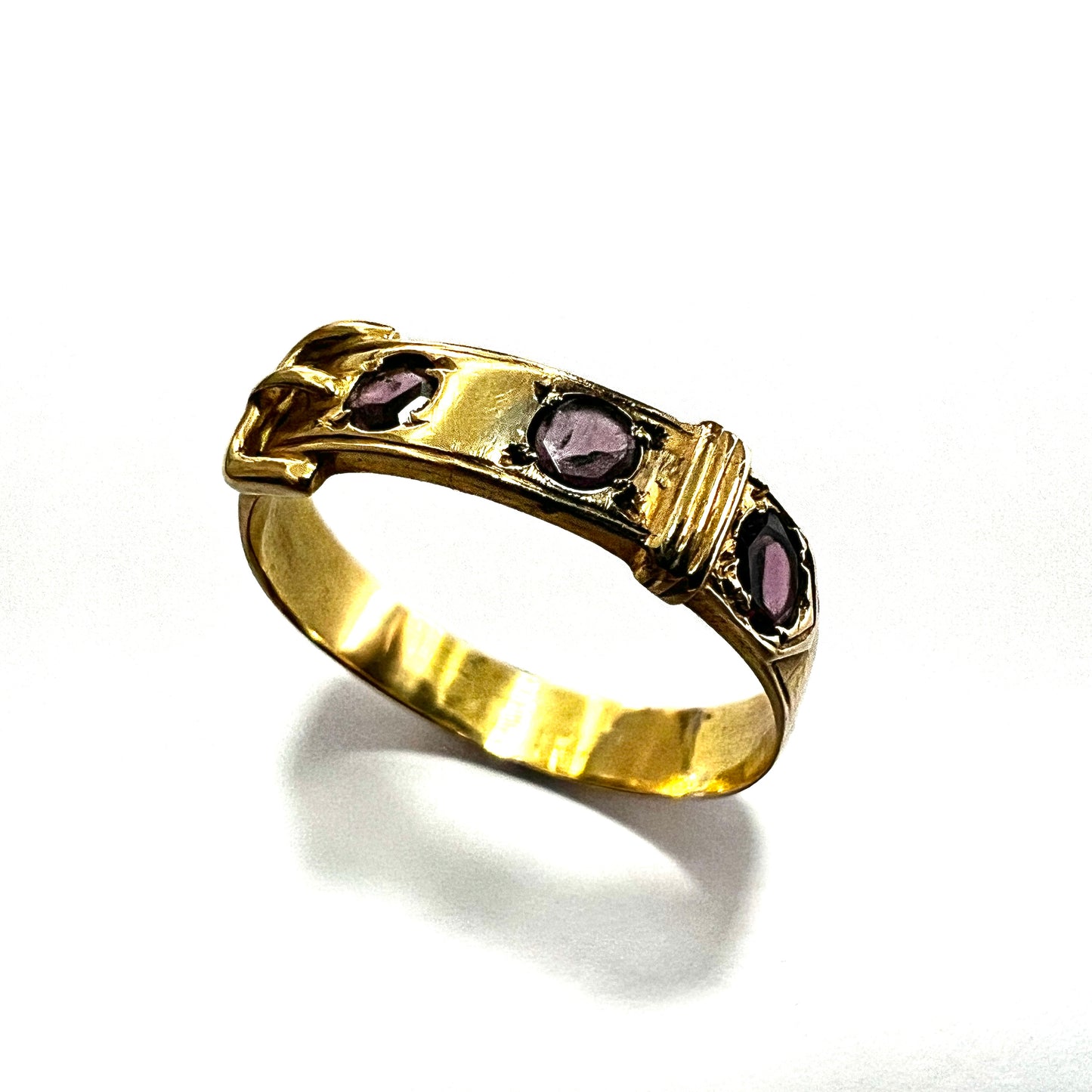 Victorian 15CT Gold Belt Buckle Ring