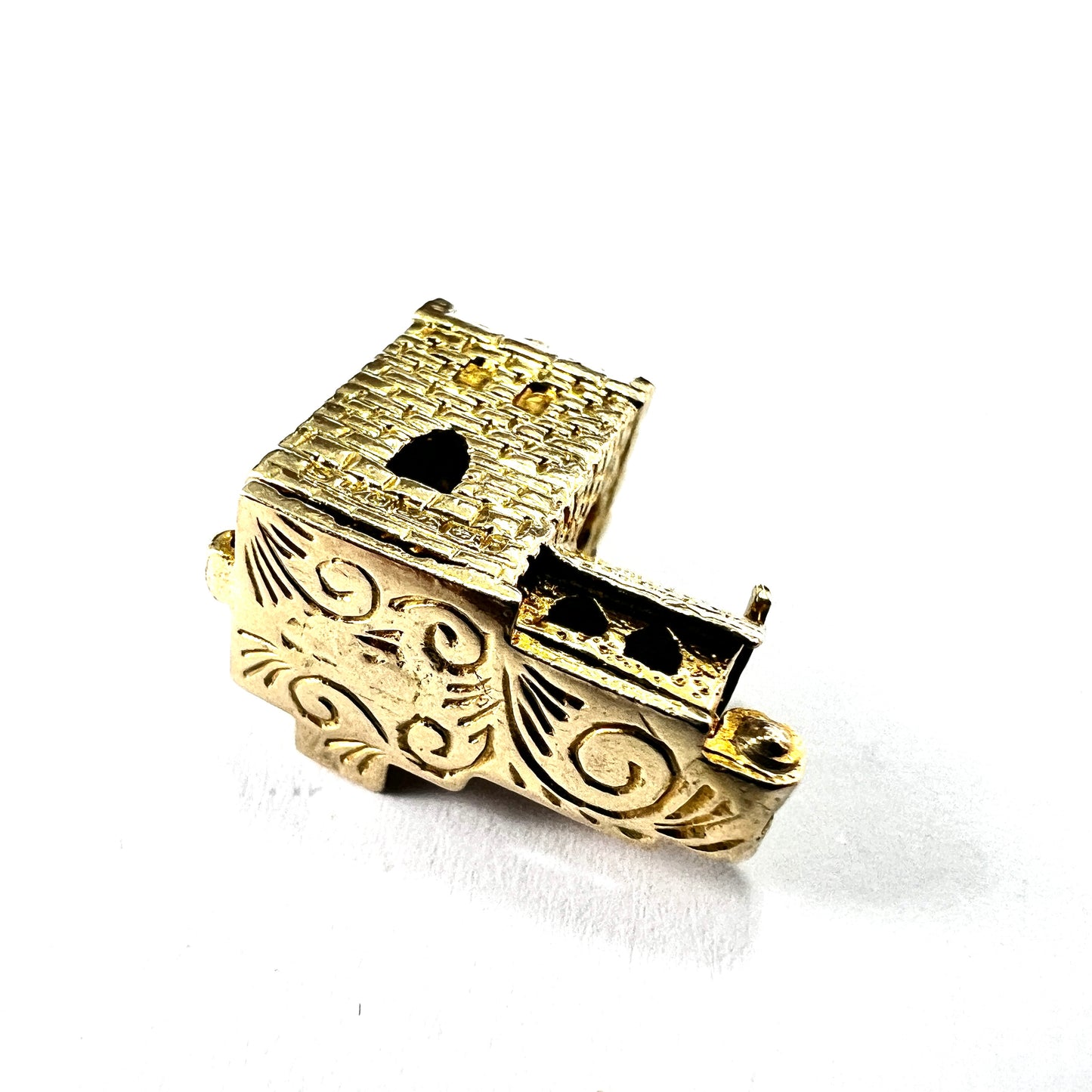 Vintage 9CT Gold Opening Church Wedding Charm