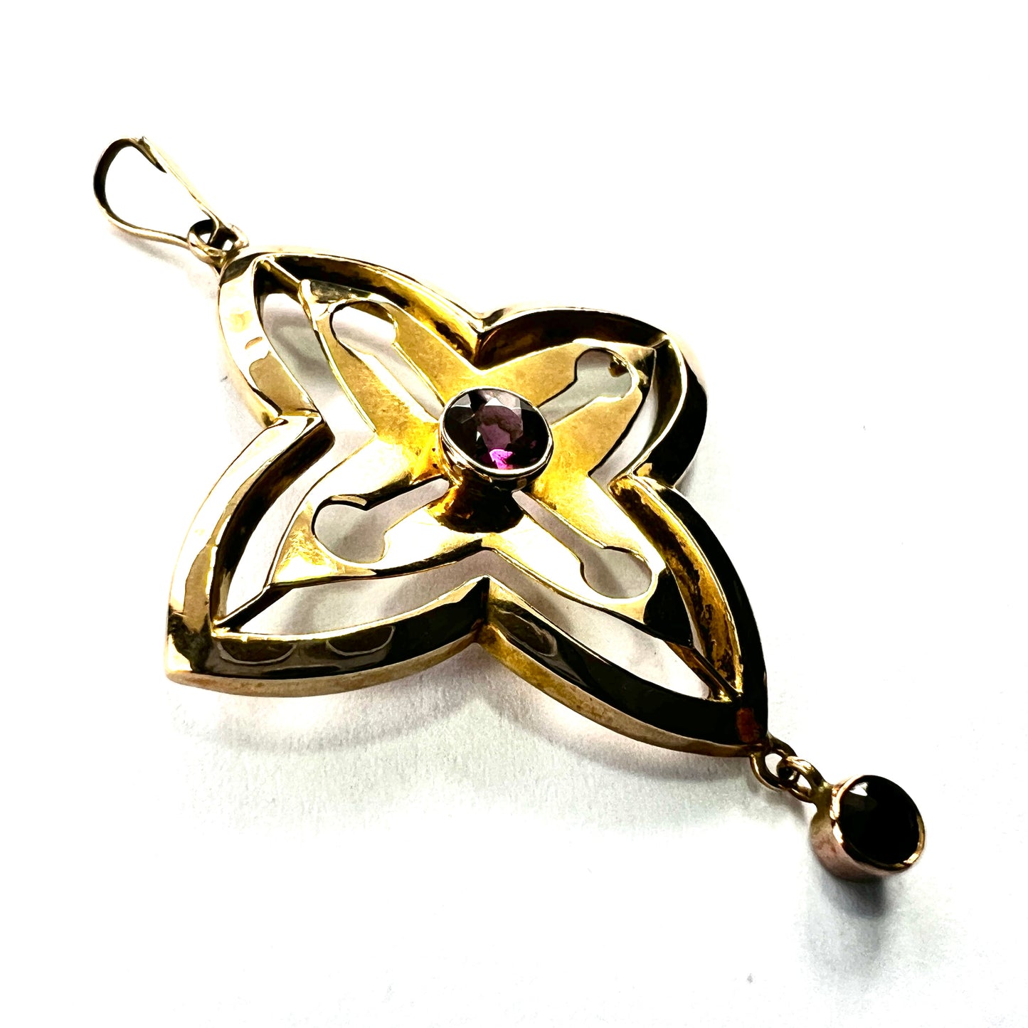 Edwardian 9CT Gold Art Nouveau Garnet Drop Pendant