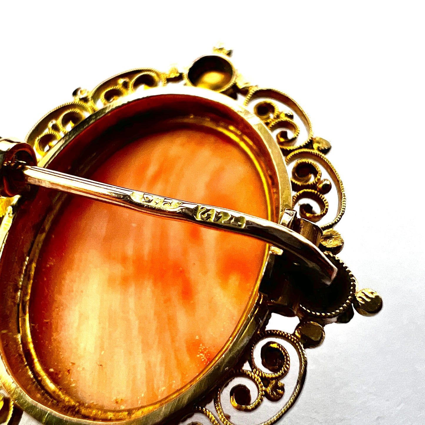 Victorian 12CT Gold Filigree Coral Cameo Brooch