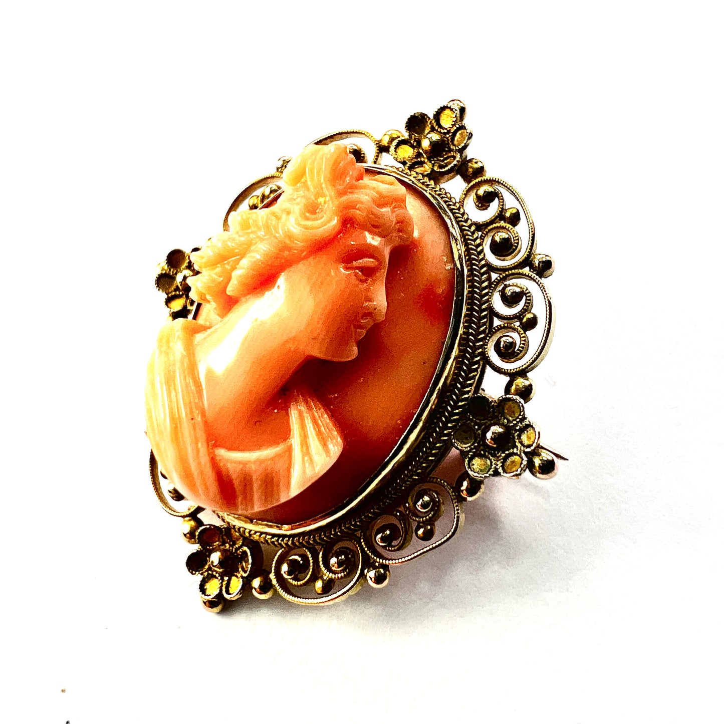 Victorian 12CT Gold Filigree Coral Cameo Brooch