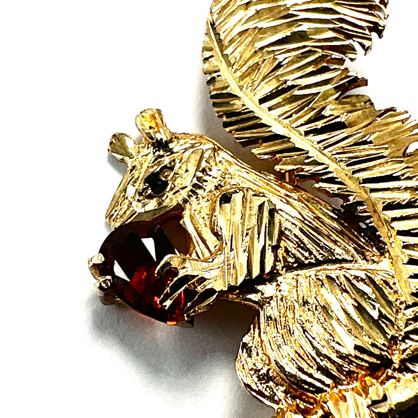 Vintage 9CT Gold Citrine Squirrel Brooch