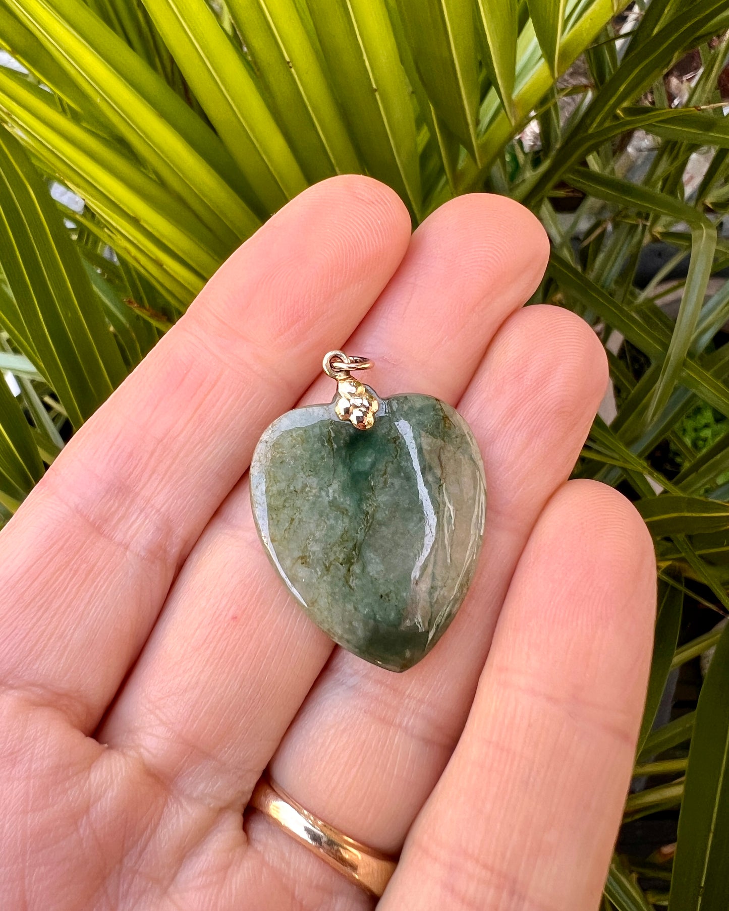 Victorian 9CT Gold Nephrite Jade Heart Pendant