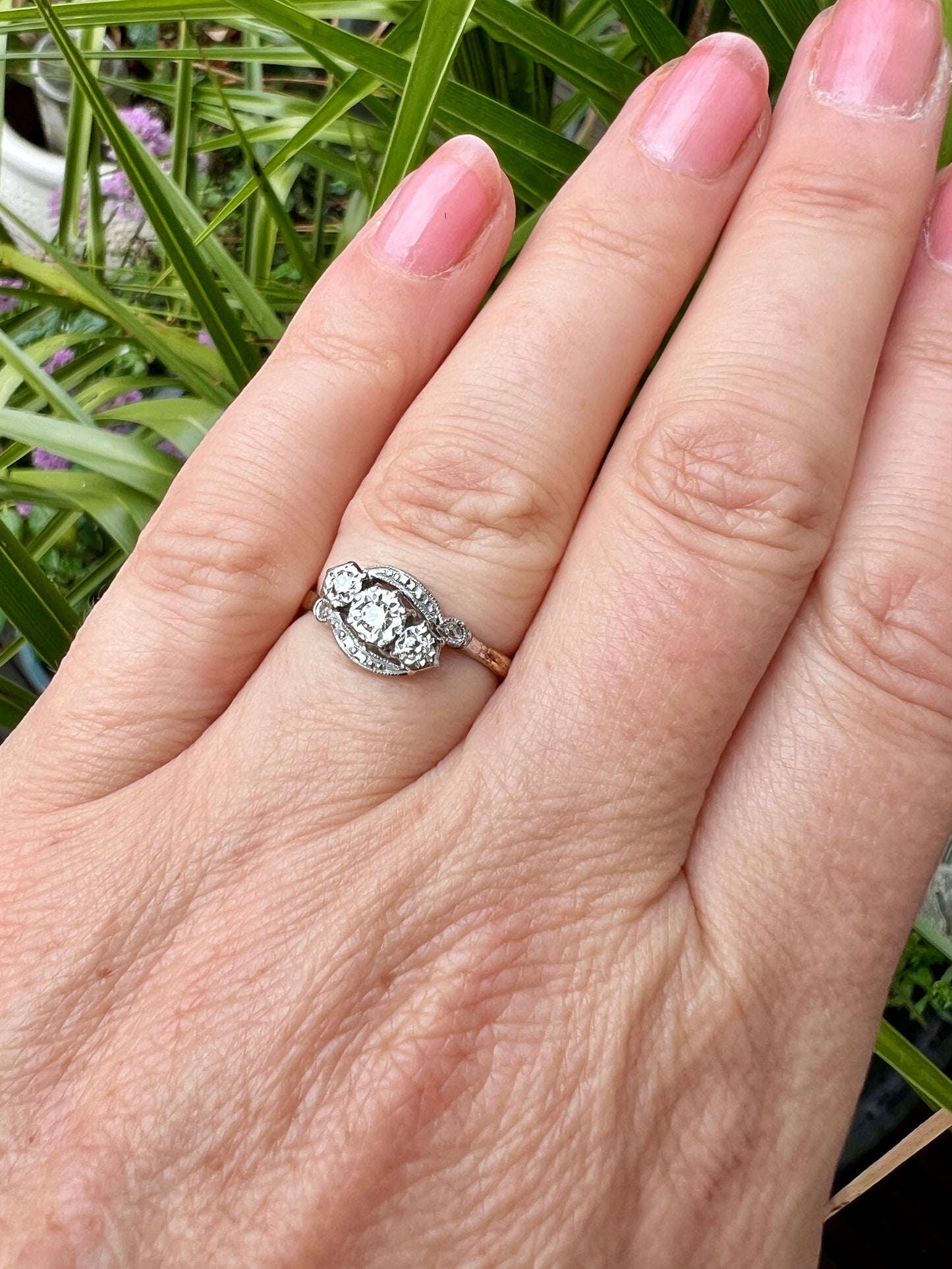 Vintage 18CT Gold Platinum Diamond Trilogy Ring