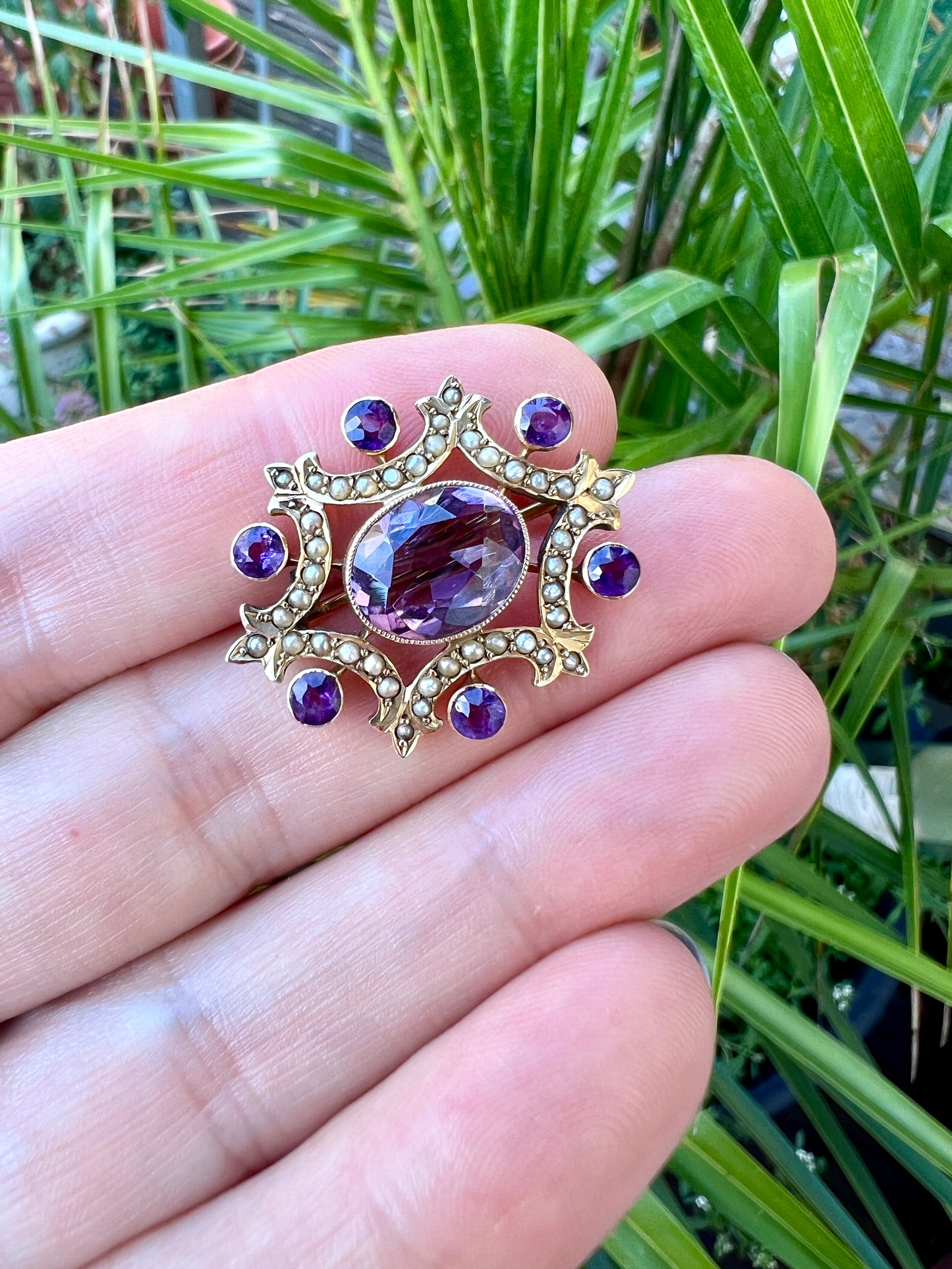 Edwardian 9CT Gold Amethyst Seed Pearl Brooch