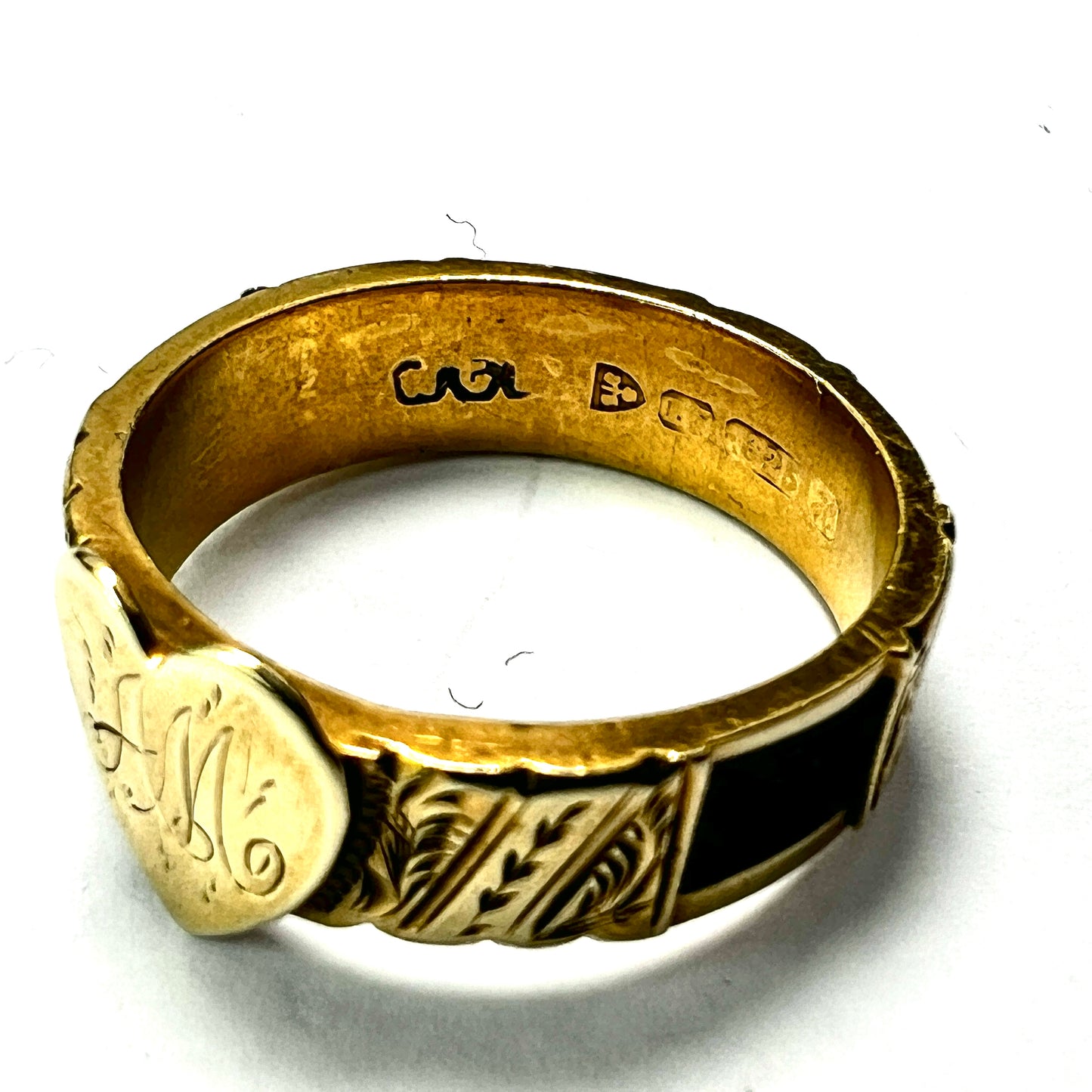 Edwardian 15CT Gold Heart and Hair Memorial Ring