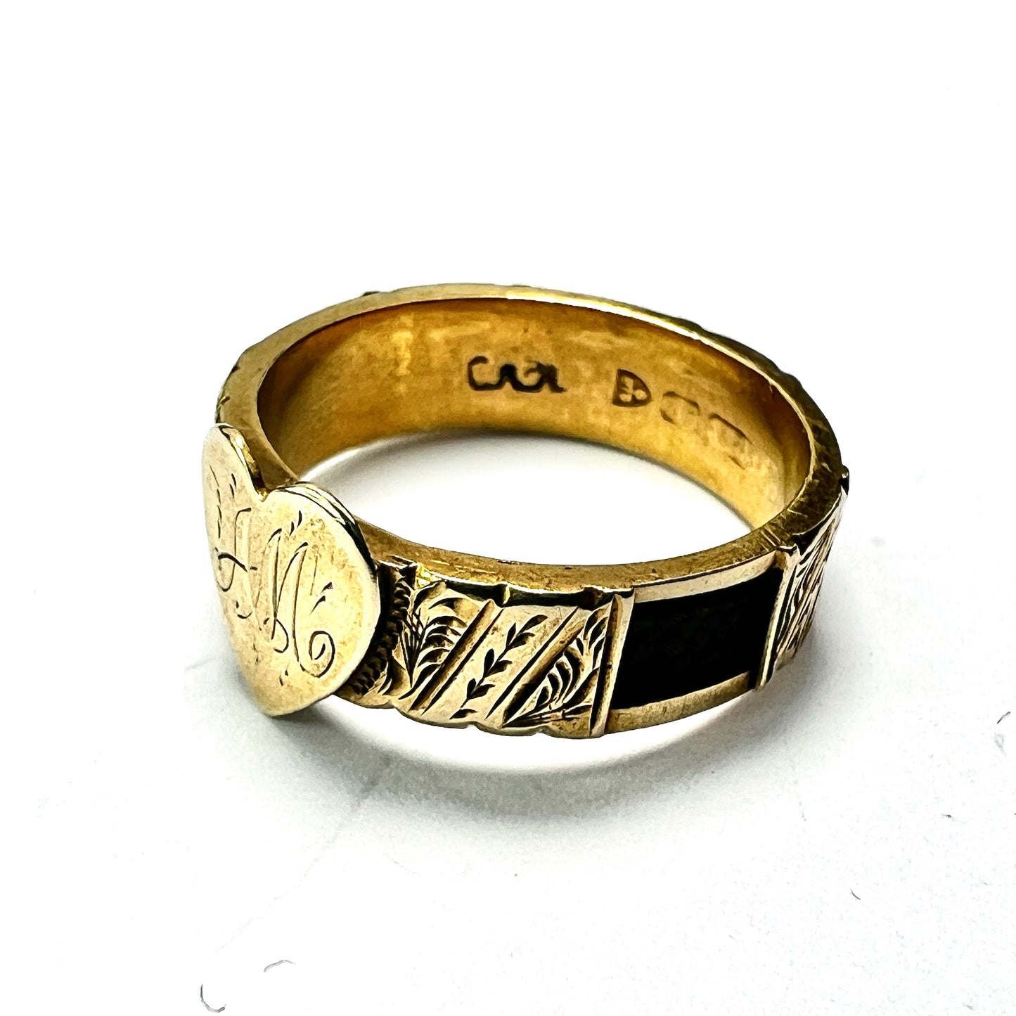Edwardian 15CT Gold Heart and Hair Memorial Ring