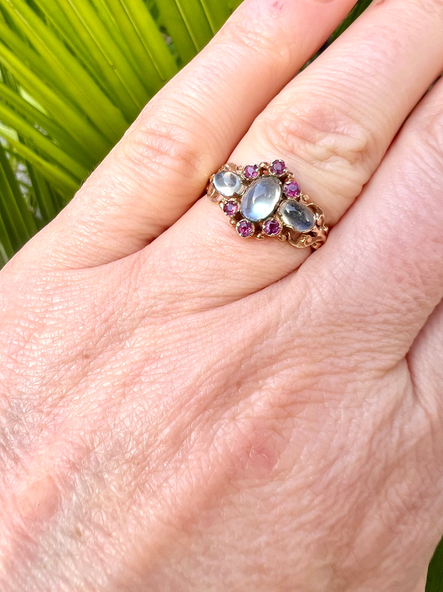Vintage 9CT Gold Citrine Sunflower Ring