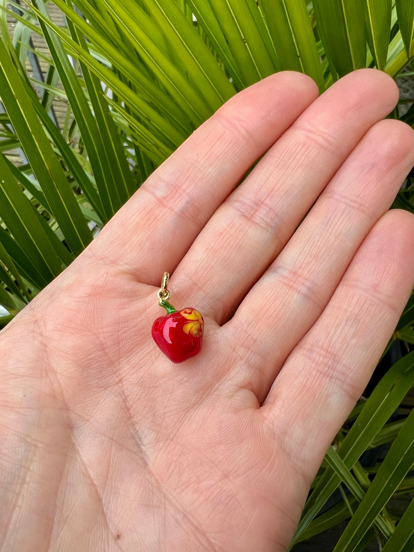 Small Vintage 9CT Gold Enamel Apple Charm