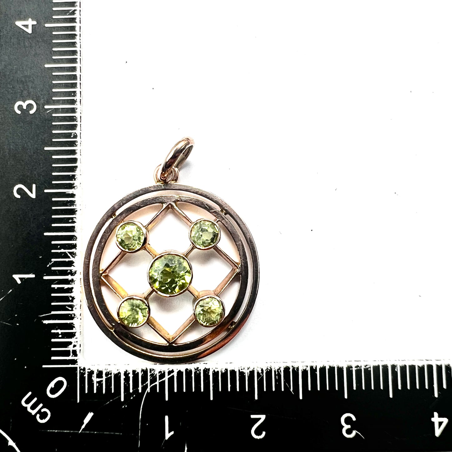 Edwardian 9CT Gold Peridot Pendant