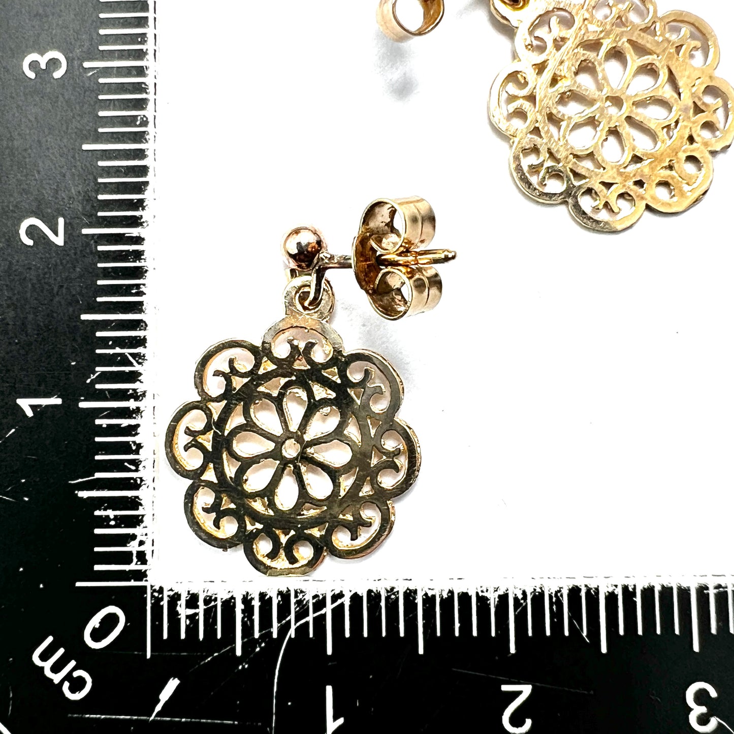 Vintage 9CT Gold Flower Mandala Earrings