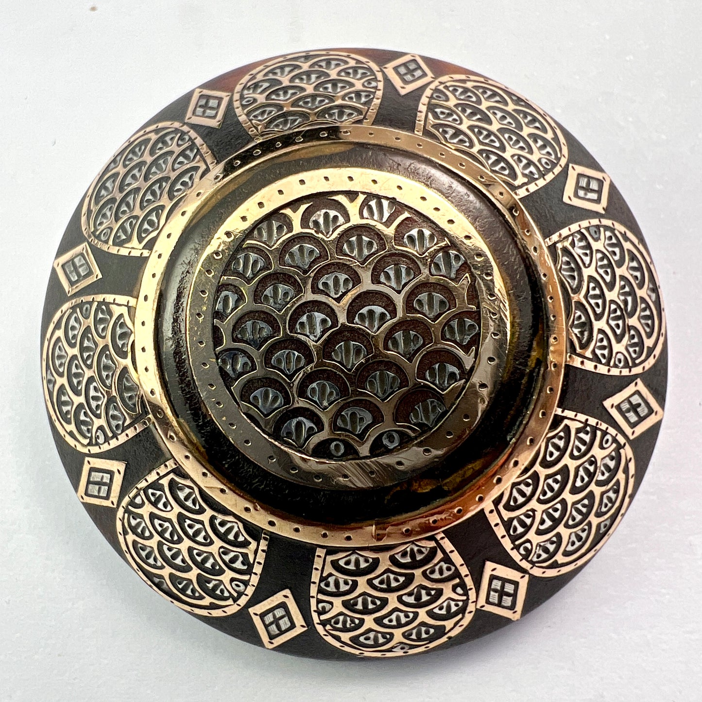 Victorian Gold and Silver Inlay Pique Brooch