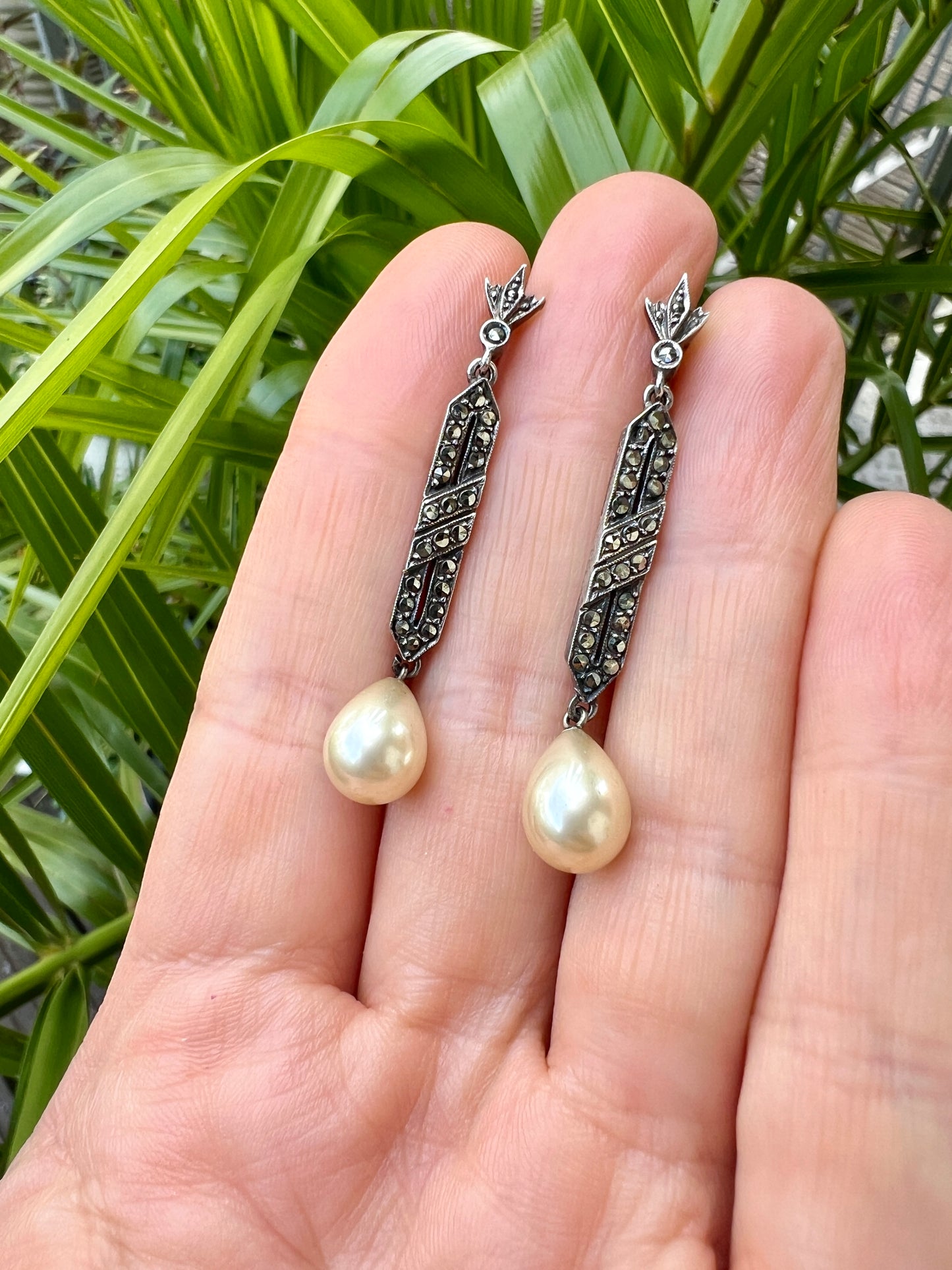 Art Deco Silver Marcasite Pearl Teardrop Screwback Earrings