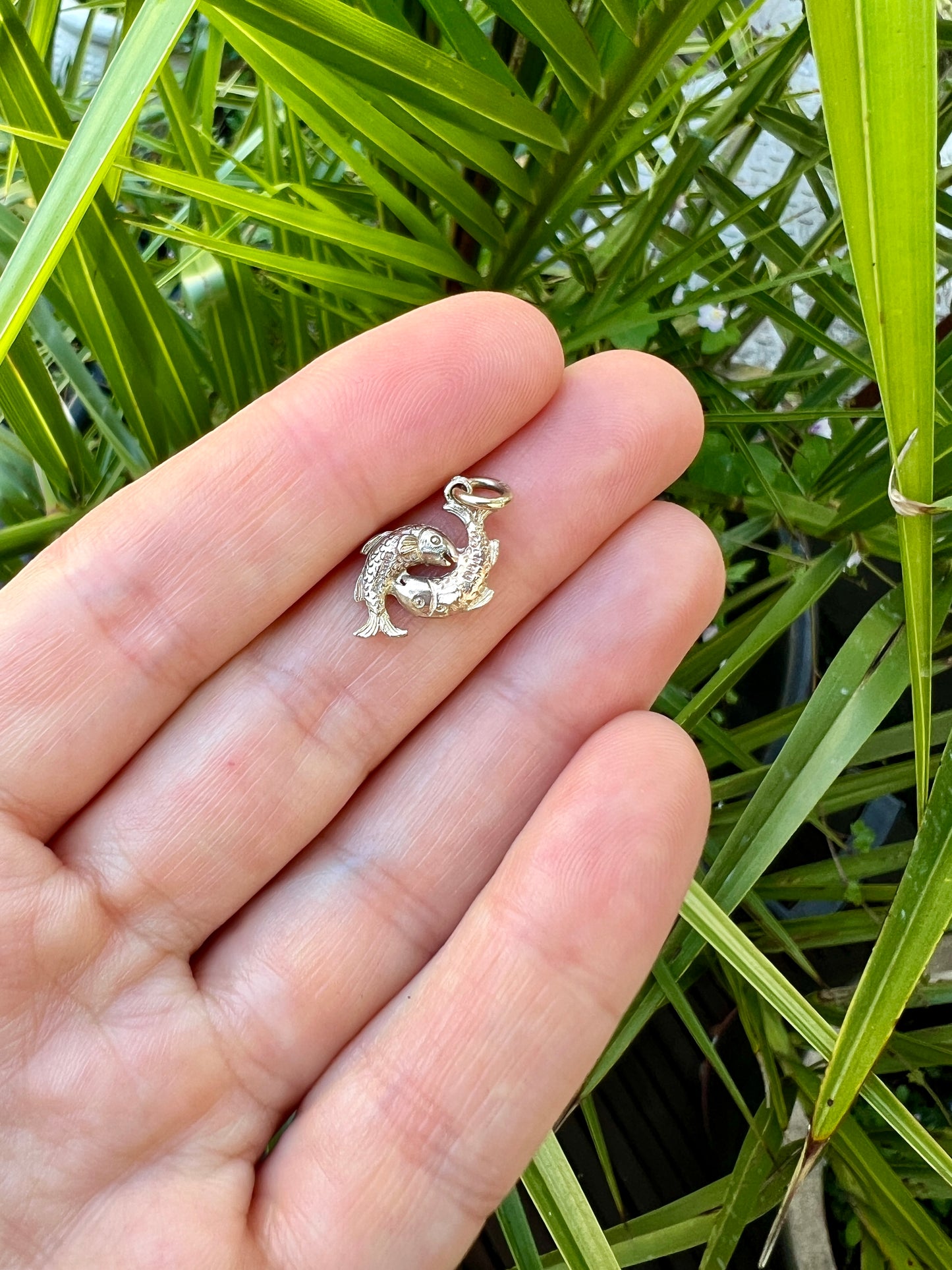 Vintage 9CT Gold Double Fish Pisces Charm Pendant