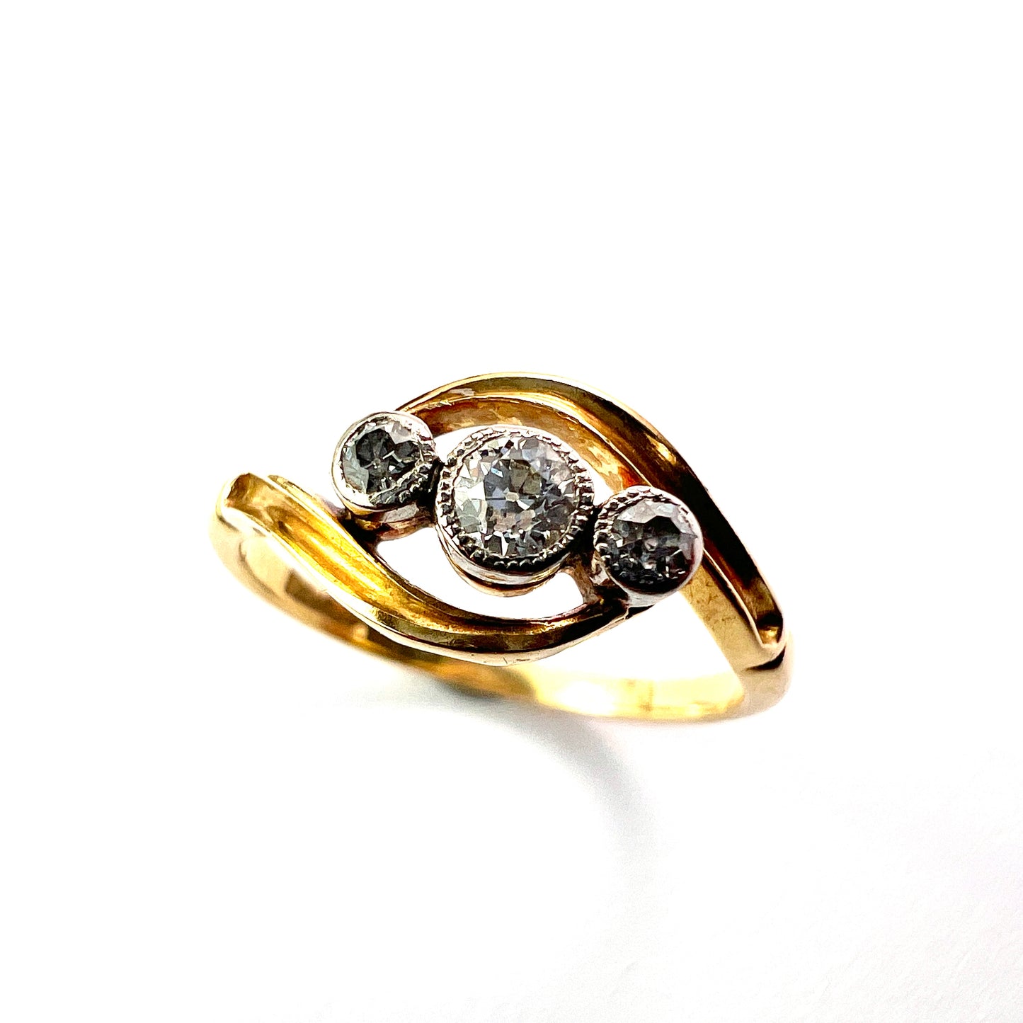 Edwardian 18CT Gold Three-Stone Diamond Ring