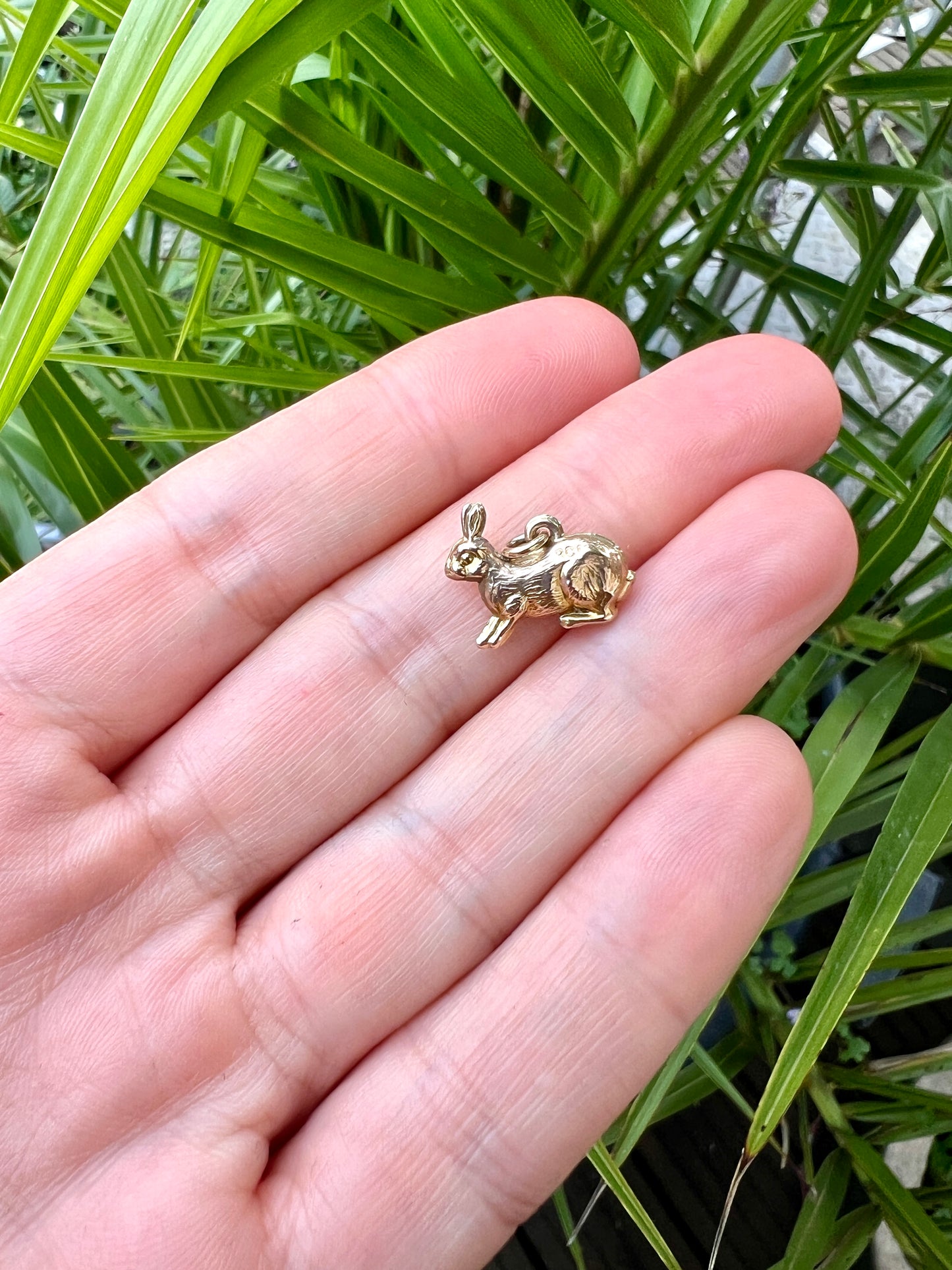 Tiny Vintage 9CT Gold Bunny Rabbit Charm