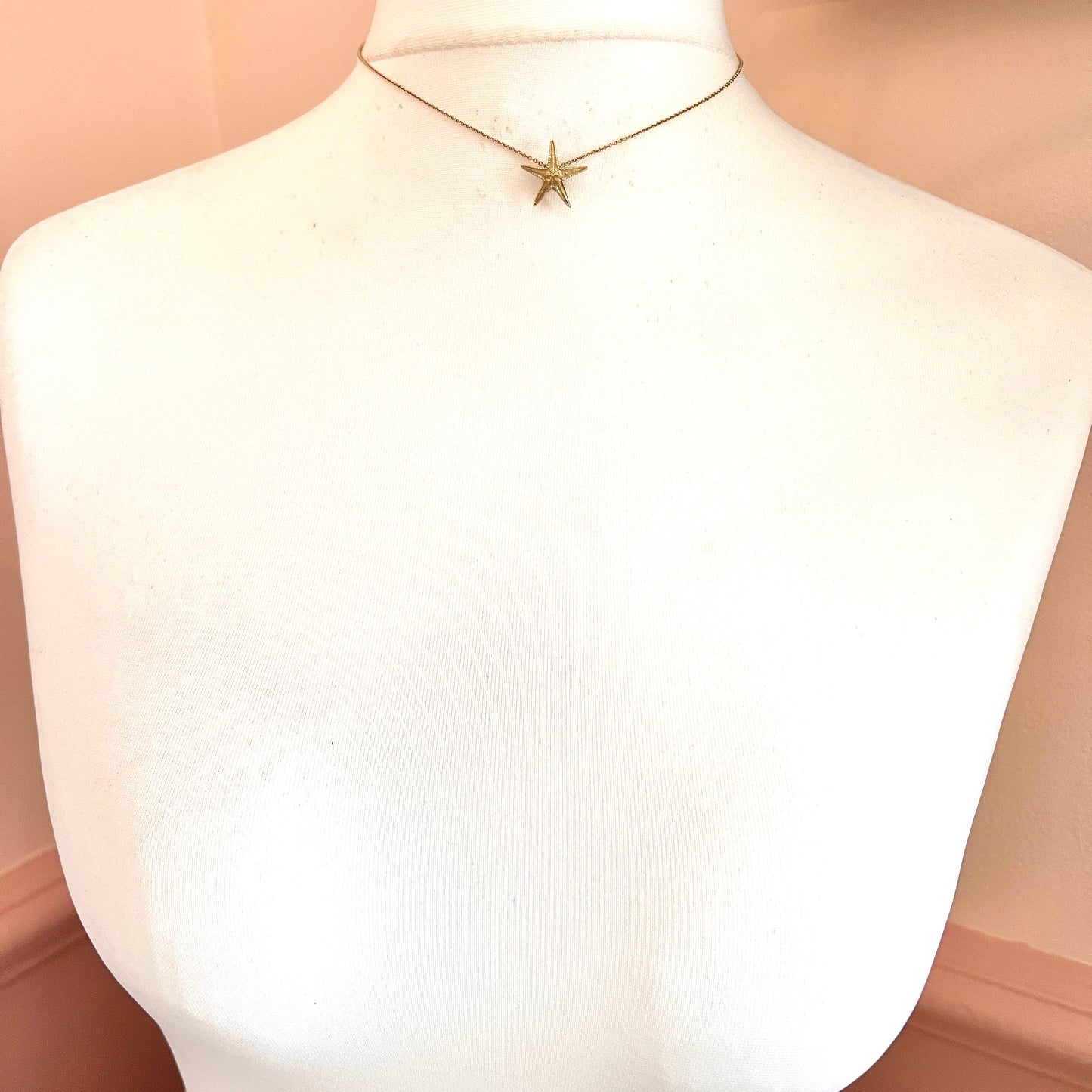 Vintage 18CT Gold Starfish Pendant Necklace