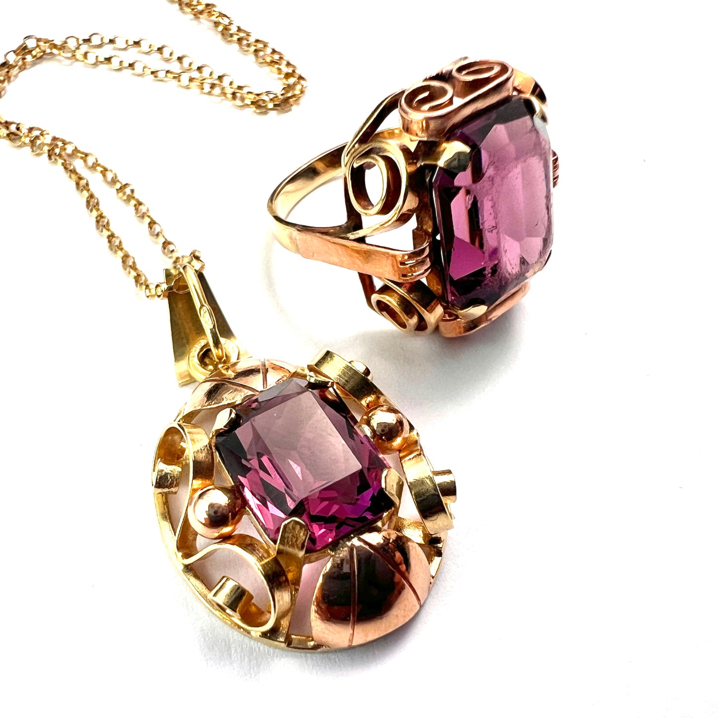 1940s 14CT Amethyst Paste Gold Pendant Necklace