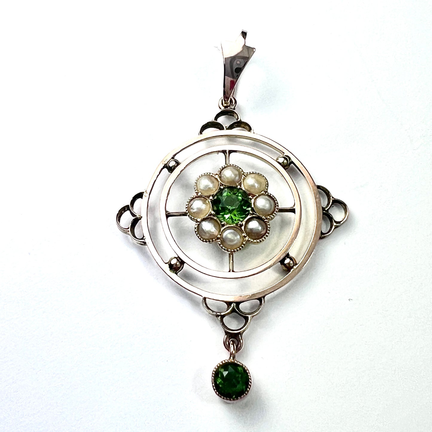 Edwardian 9CT Gold Paste Peridot and Seed Pearl Pendant