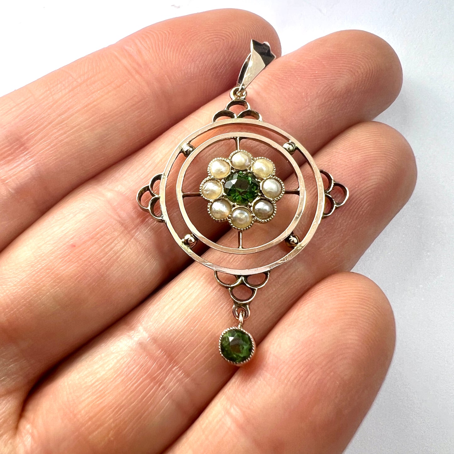 Edwardian 9CT Gold Paste Peridot and Seed Pearl Pendant