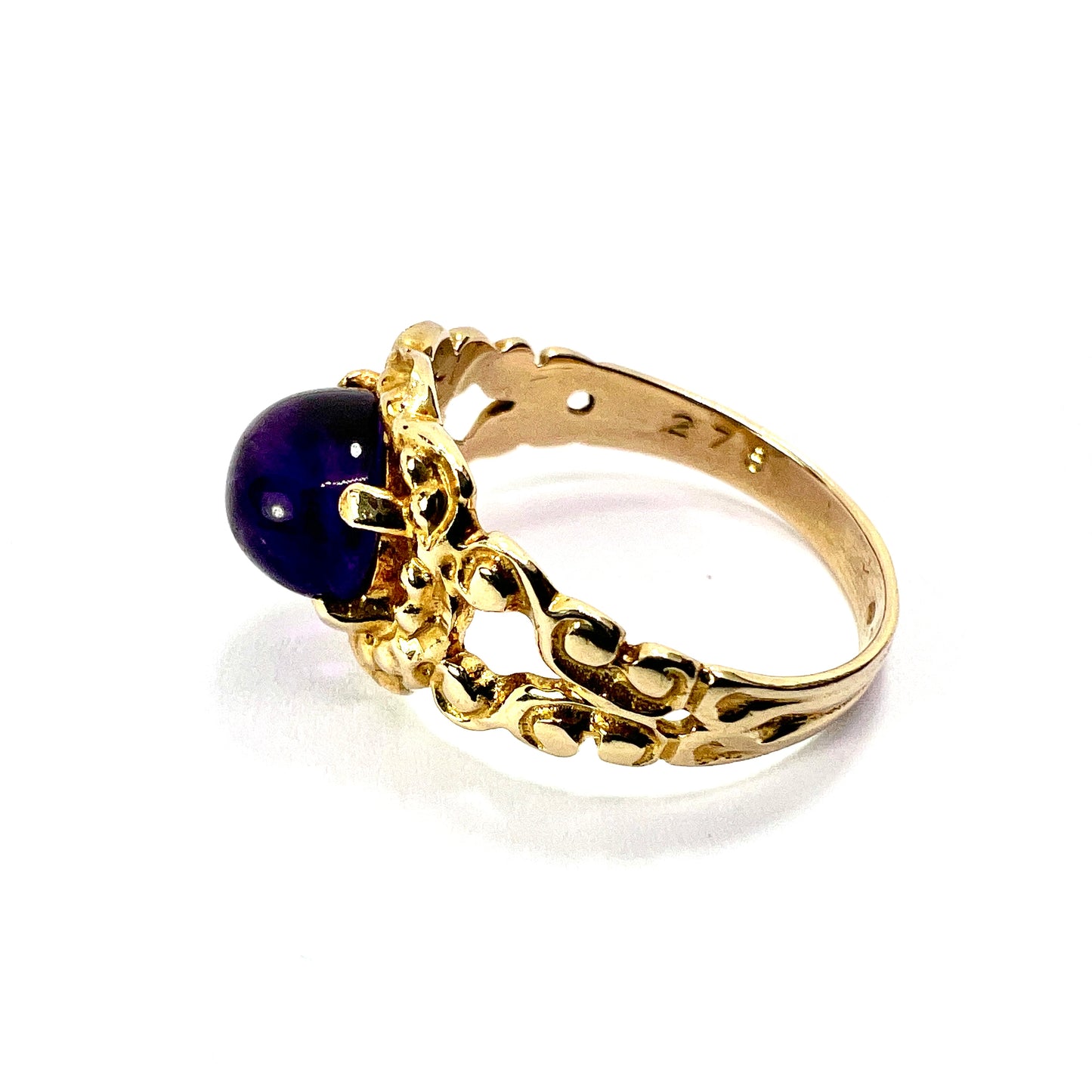Vintage Sugarloaf Amethyst 9CT Gold Ring