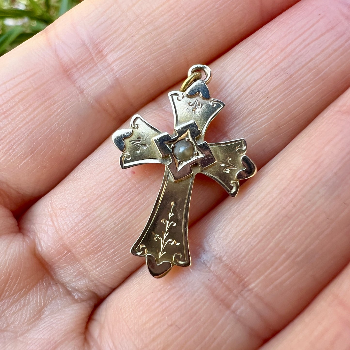 Edwardian 1903 Gold Fancy Cross Pendant with Pearl