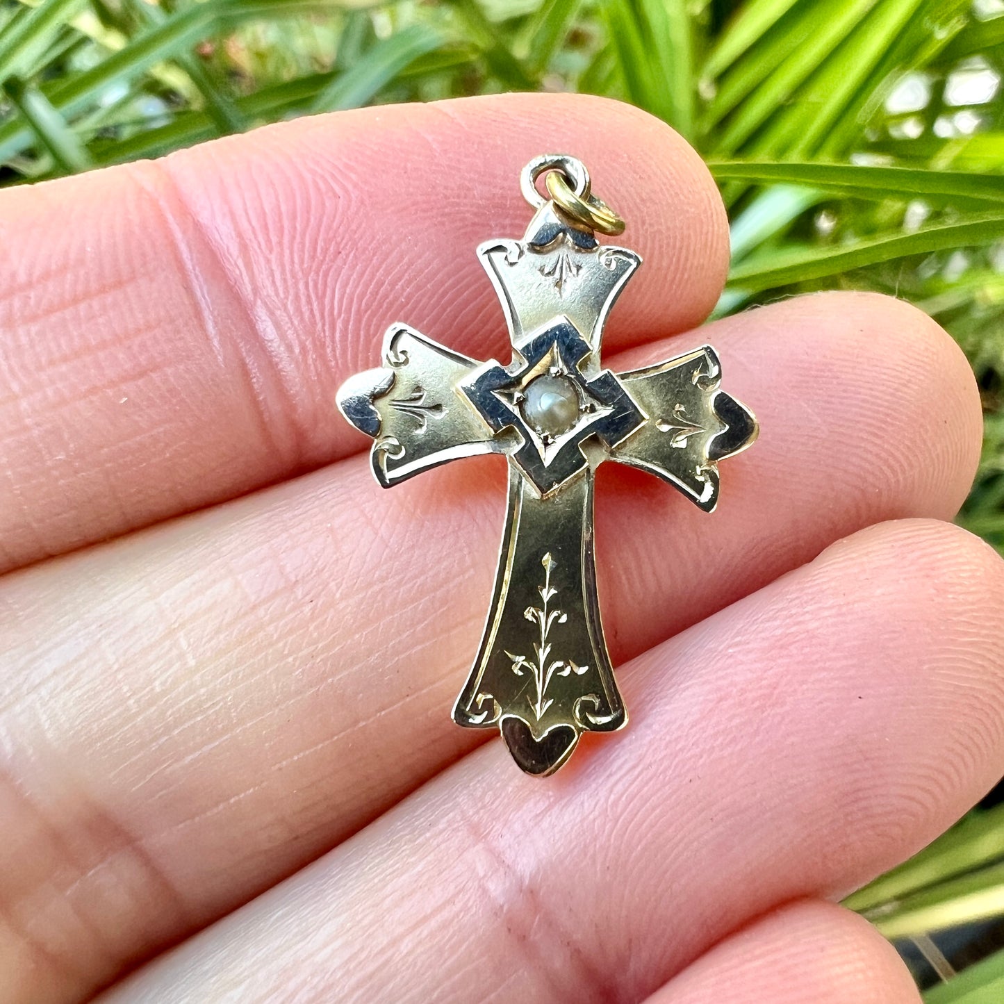 Edwardian 1903 Gold Fancy Cross Pendant with Pearl